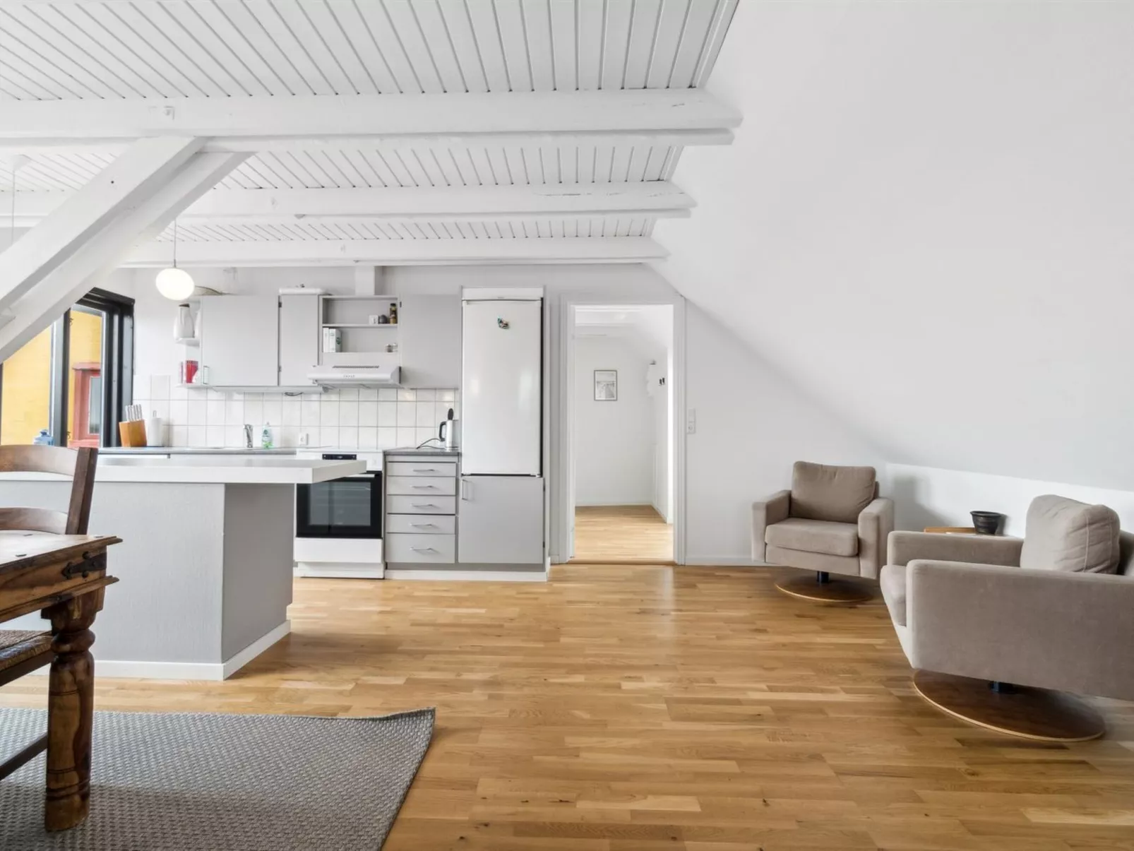 "Sverkel" - 100m from the sea-Inside