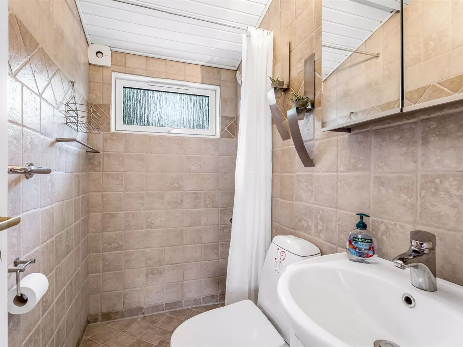 "Aameek" - 100m from the sea-Inside