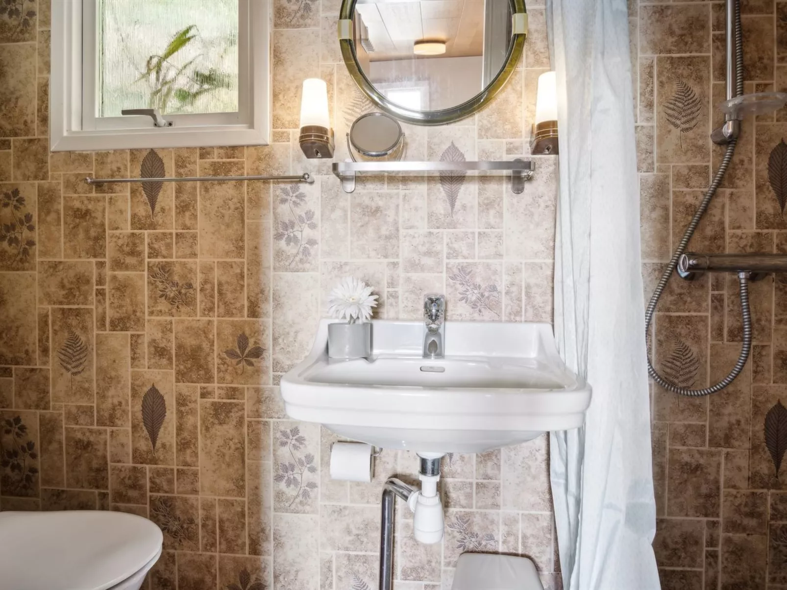 "Drifa" - 20m from the sea-Drinnen