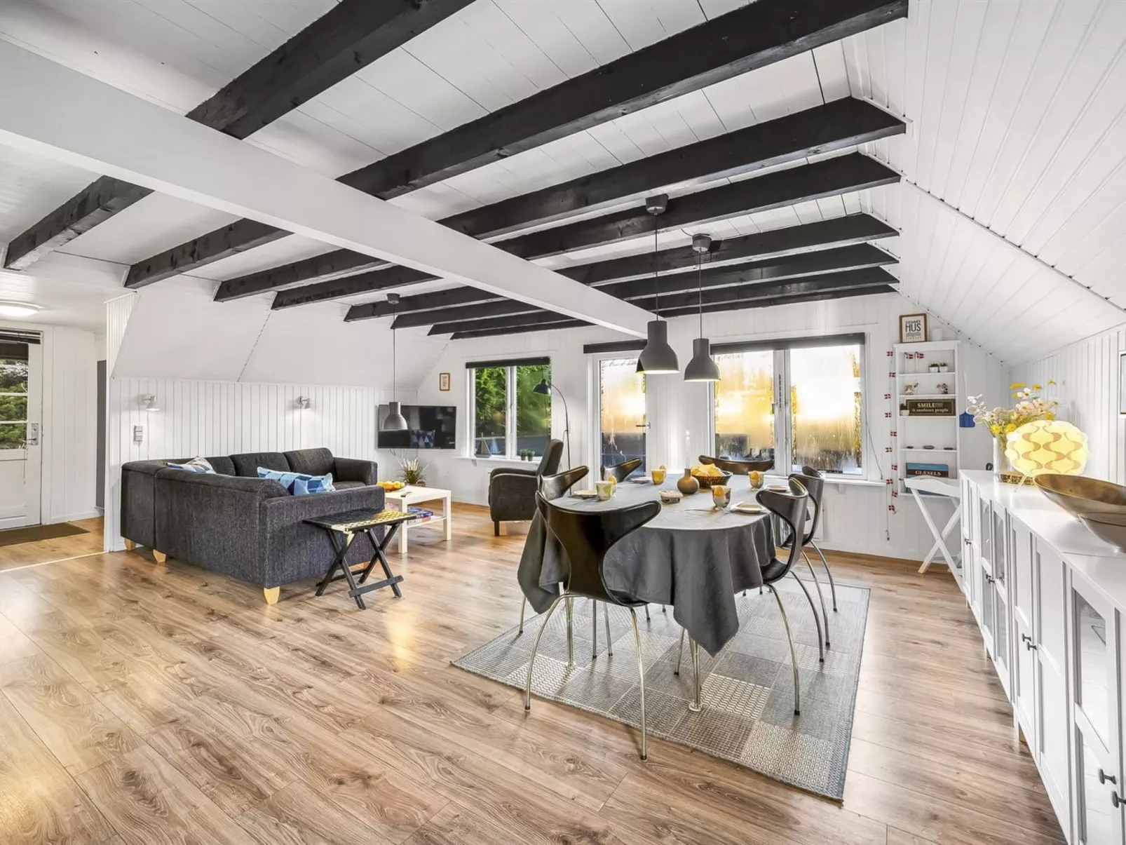 "Sampo" - 150m to the fjord-Drinnen