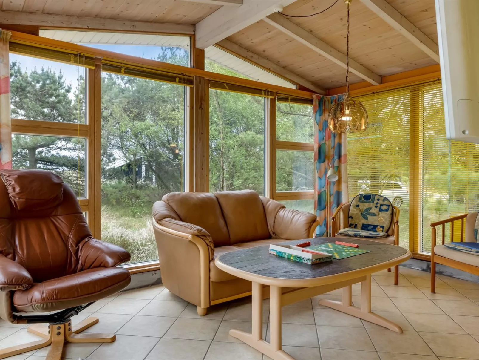 "Kimi" - 75m from the sea-Drinnen