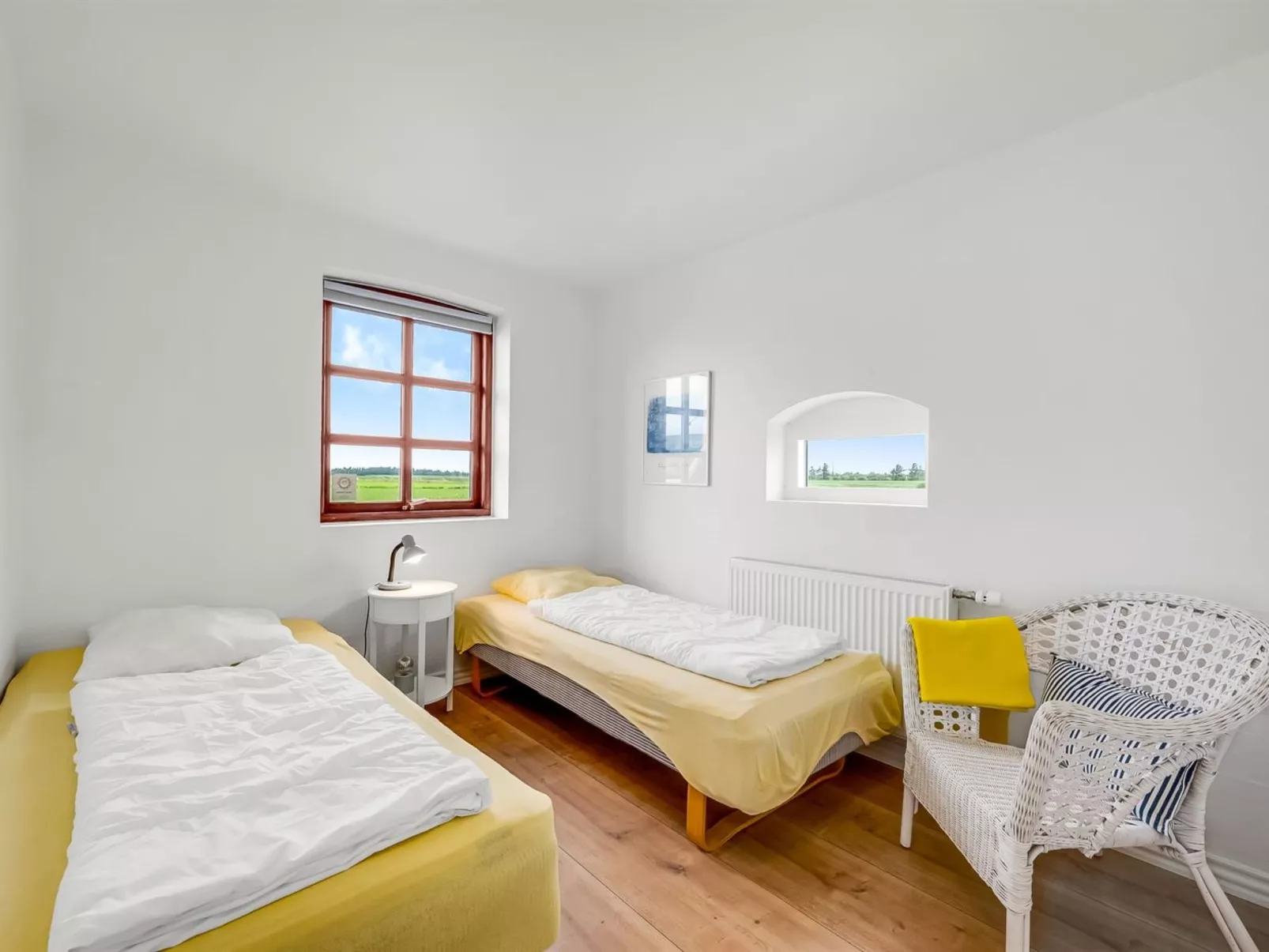 "Darleen" - 850m to the fjord-Drinnen