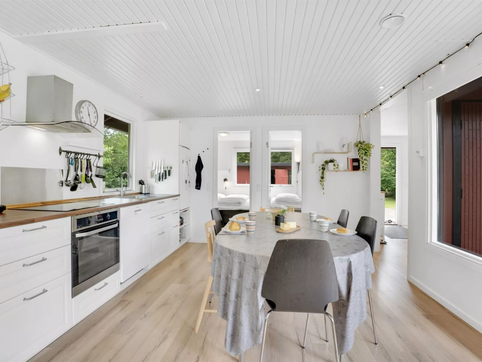 "Vickie" - 600m from the sea-Inside