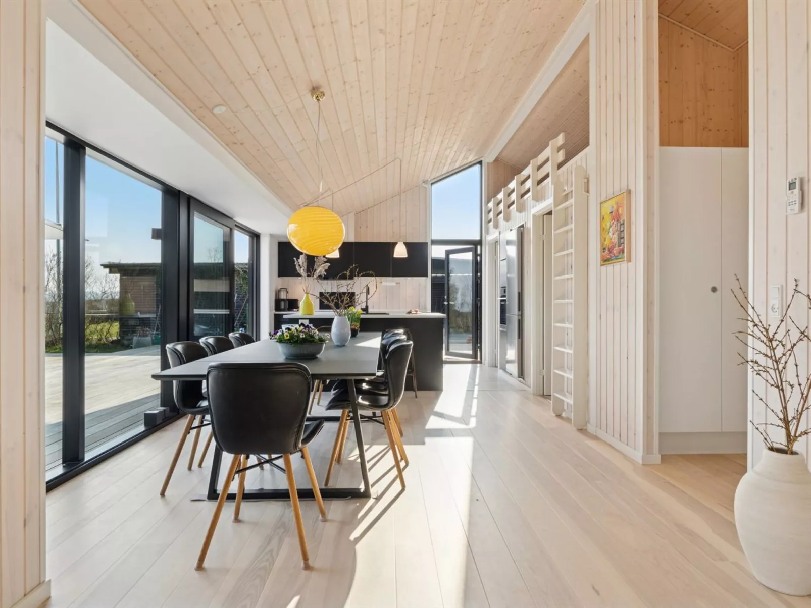 "Viveke" - 10m from the sea-Drinnen