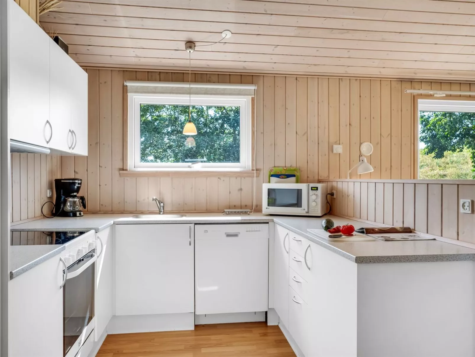 "Alvina" - 45m from the sea-Drinnen