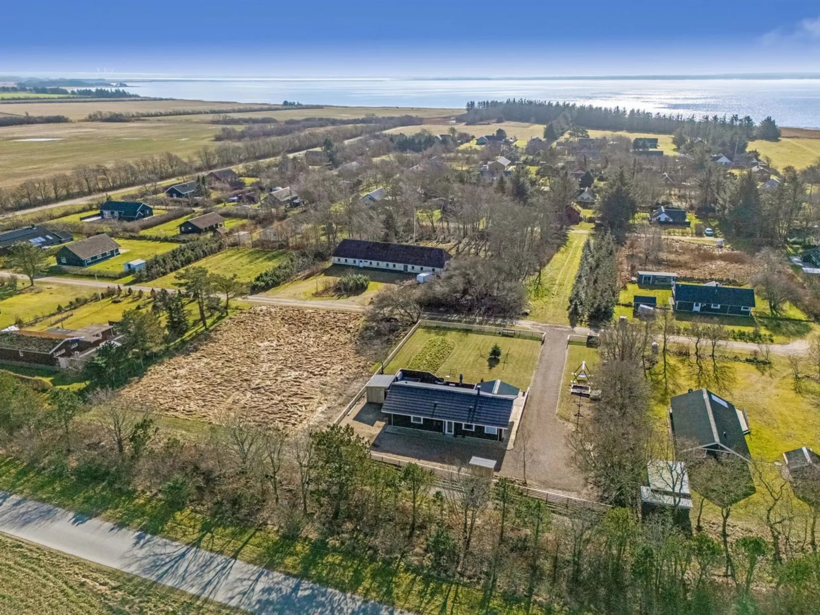 "Elisaveta" - 400m to the fjord-Draußen