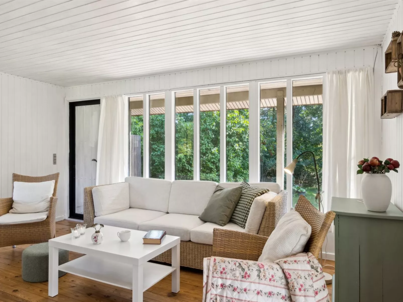 "Lavrans" - 1km from the sea-Inside