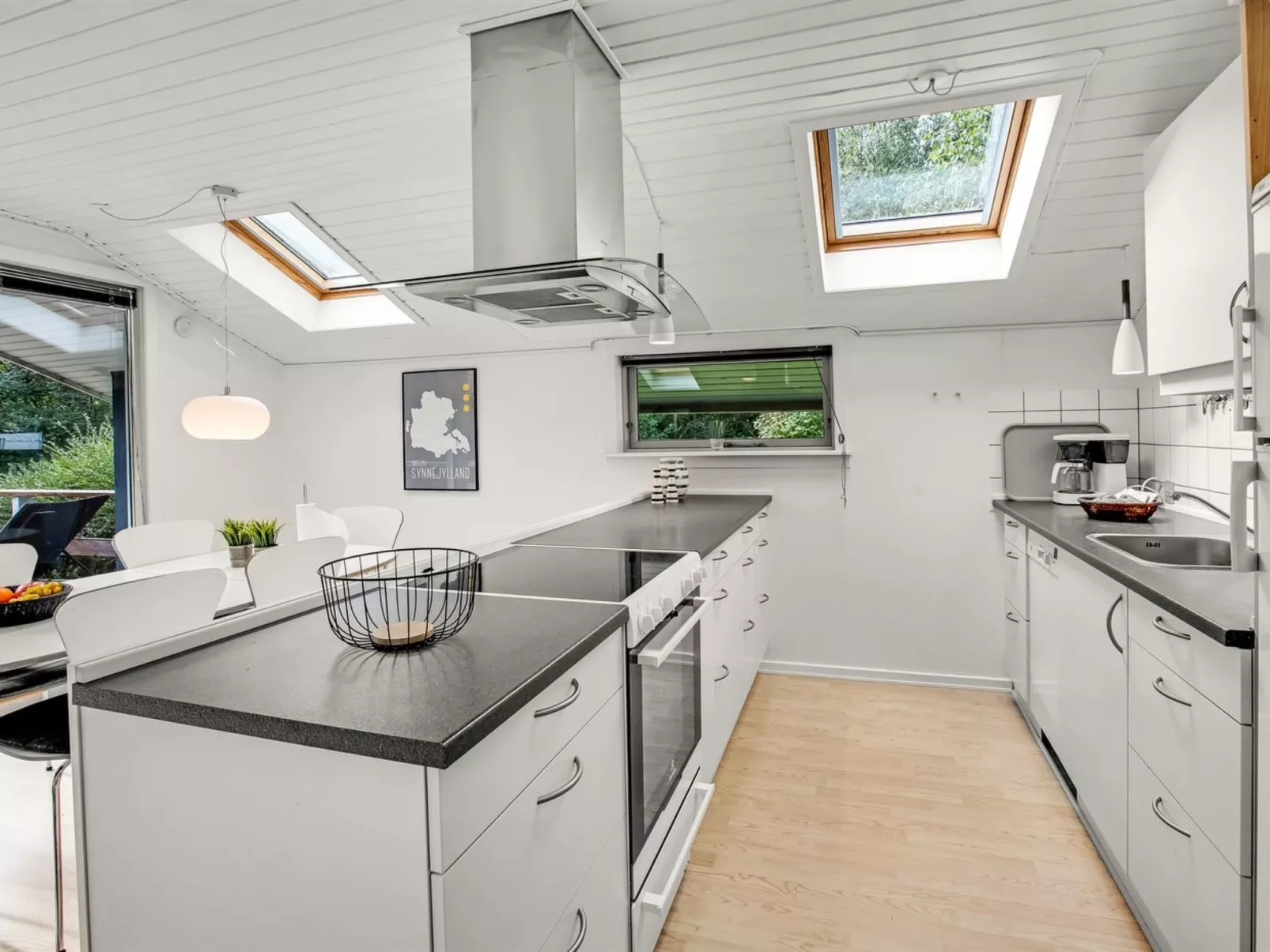 "Dimo" - 30km from the sea-Inside