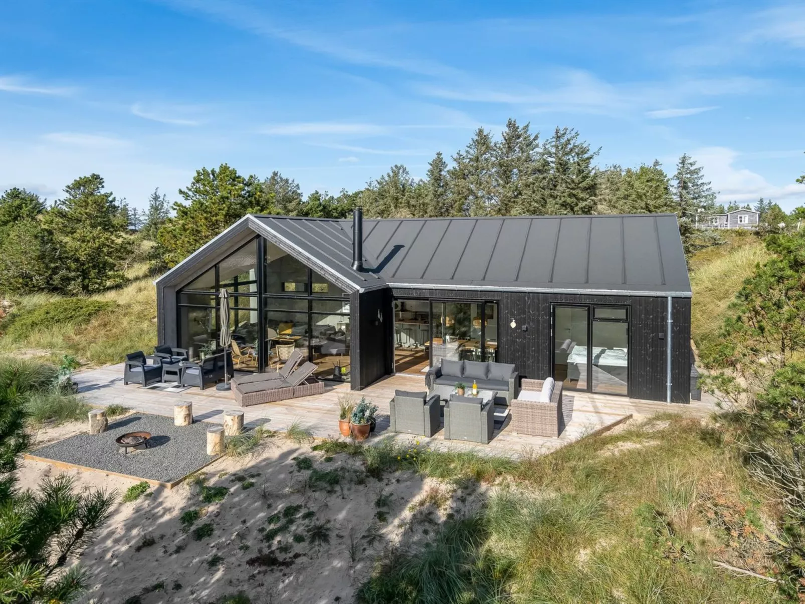 "Helga" - 900m from the sea-Outside