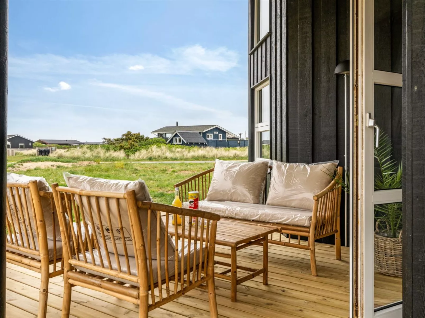 "Apelone" - 280m from the sea-Outside