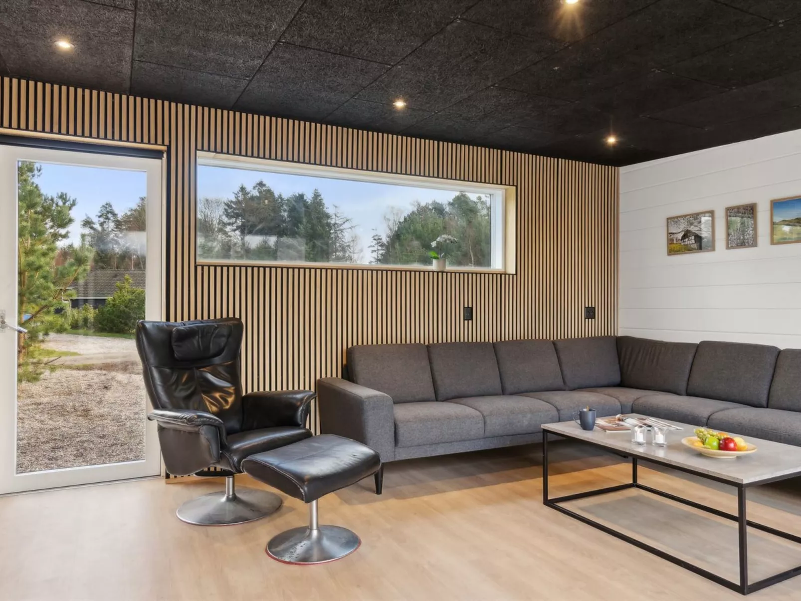 "Danske" - 6.8km from the sea-Inside