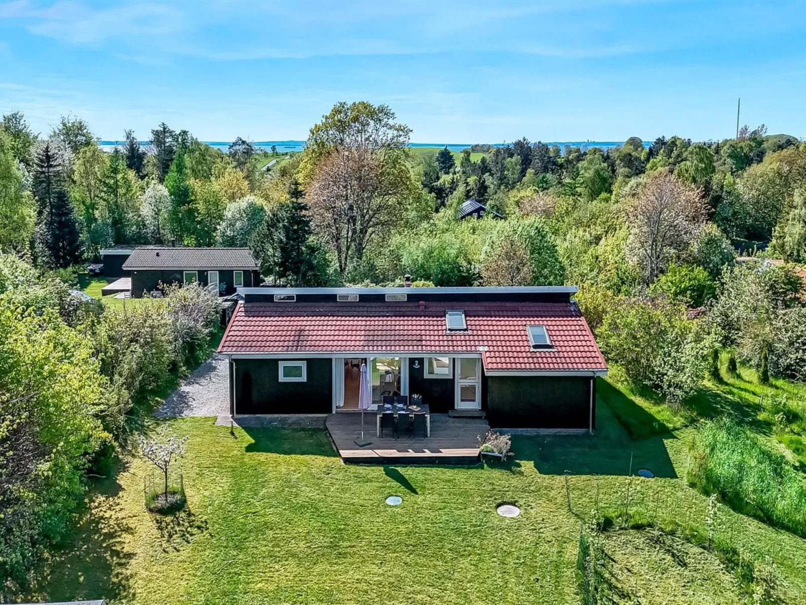 "Rik" - 2km from the sea-Outside