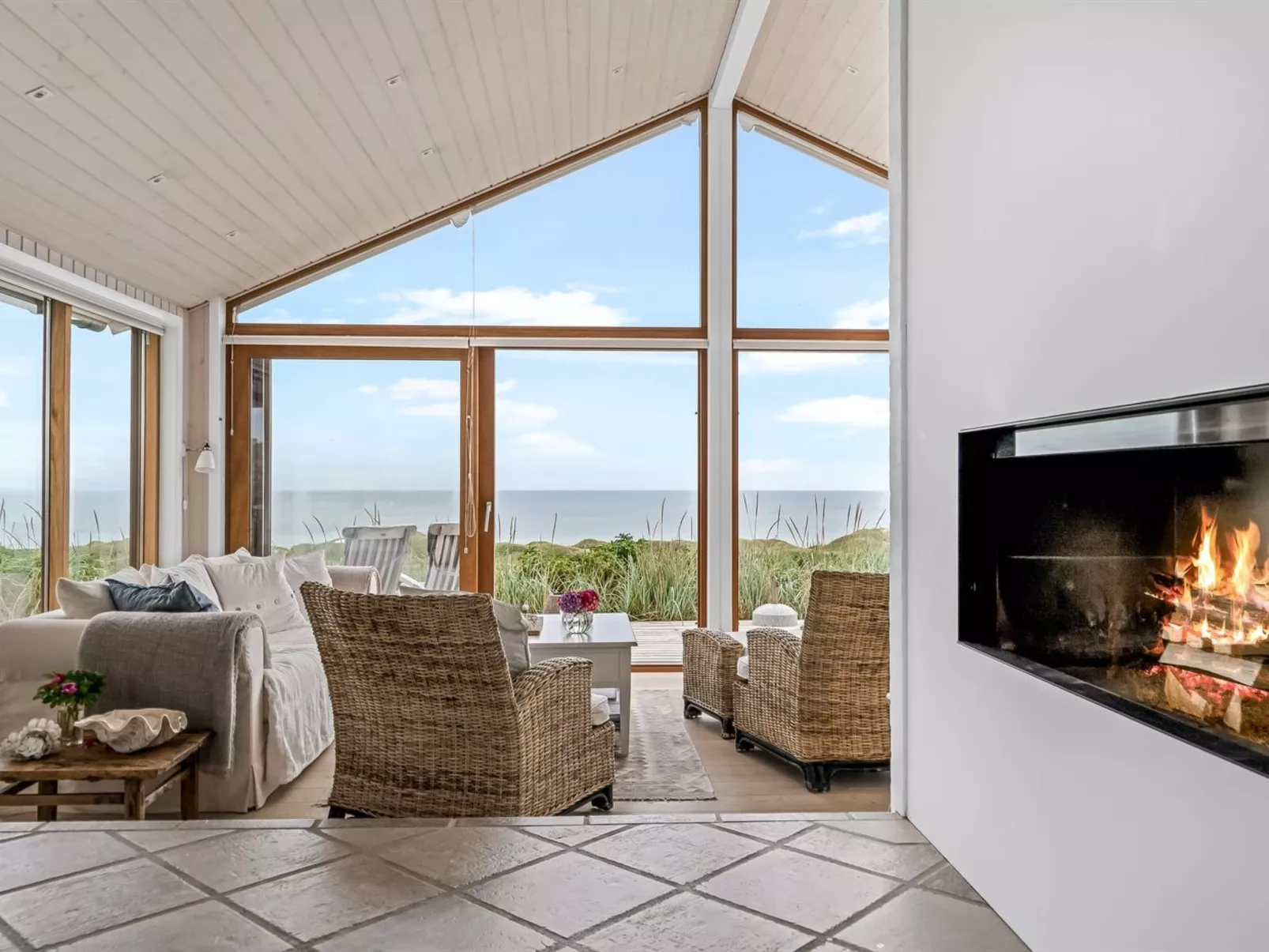 "Bjerund" - 300m from the sea-Inside