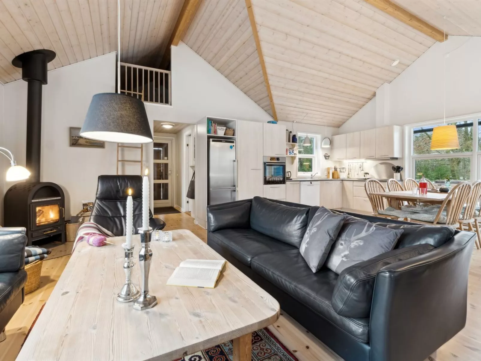 "Tomine" -  from the sea-Inside