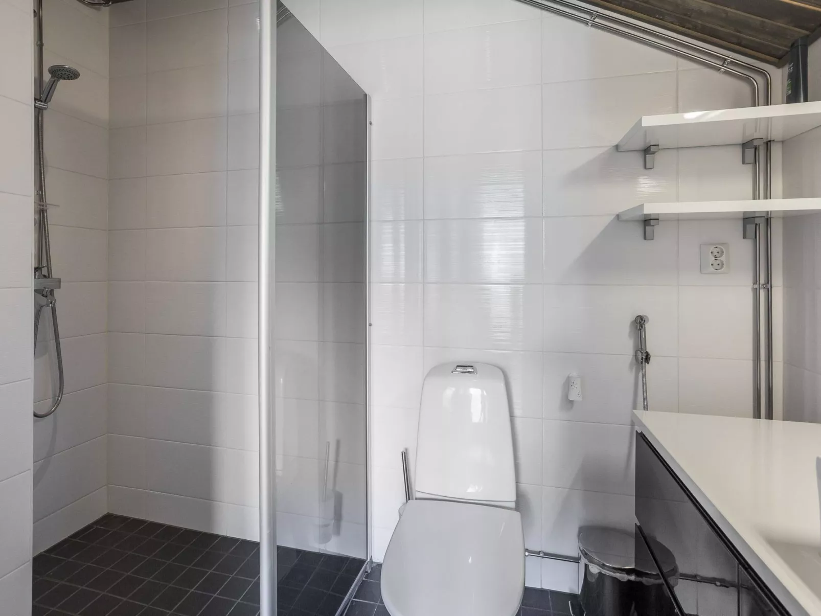 Levin stara c 15-Drinnen