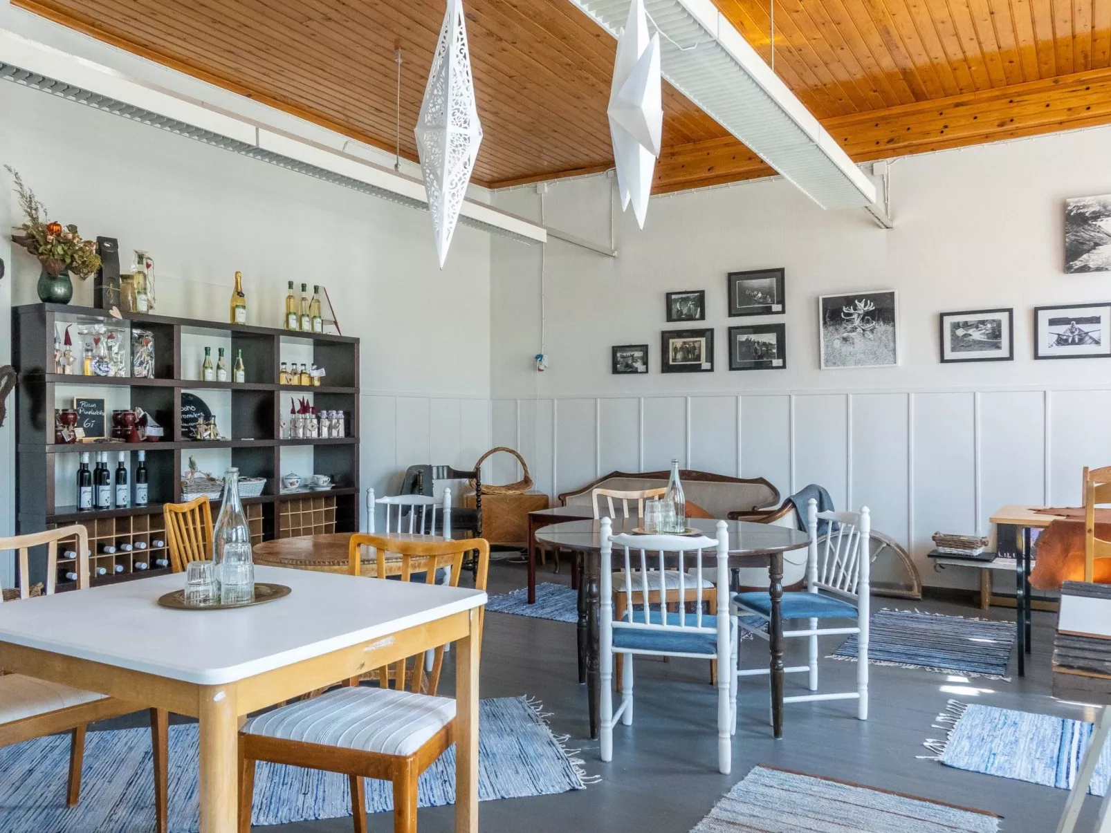 Juotas village-Drinnen