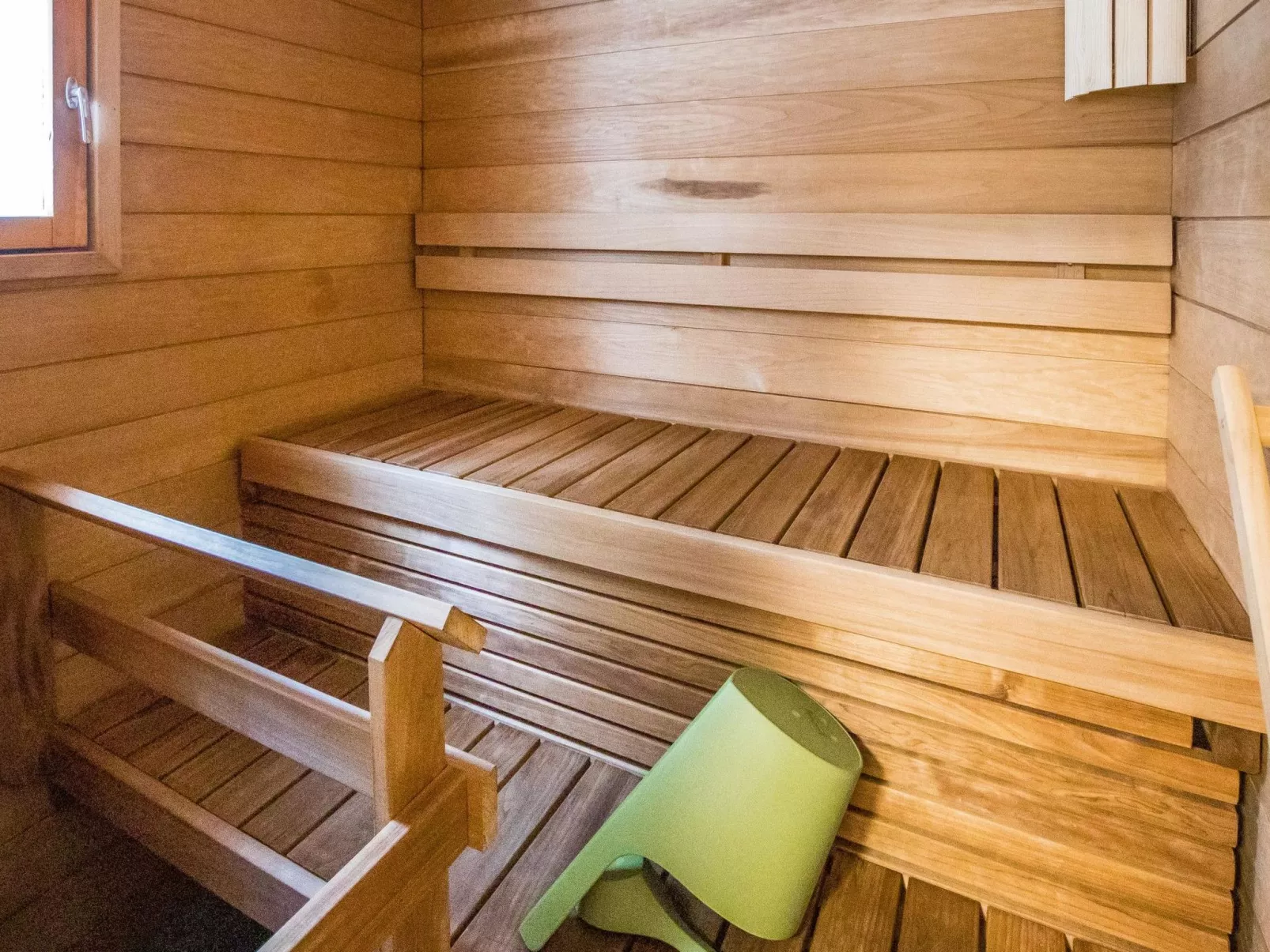 Välitie 4 f 14-Dedans