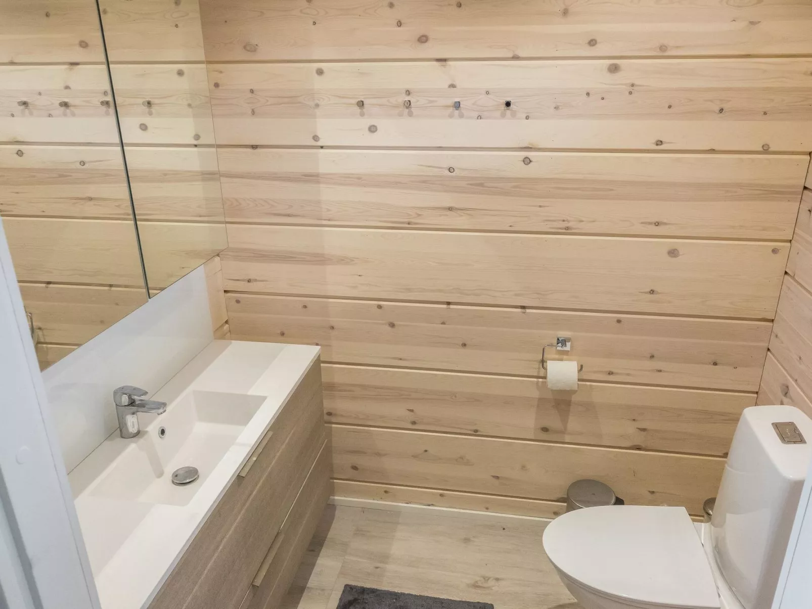 Villa paatari-Inside