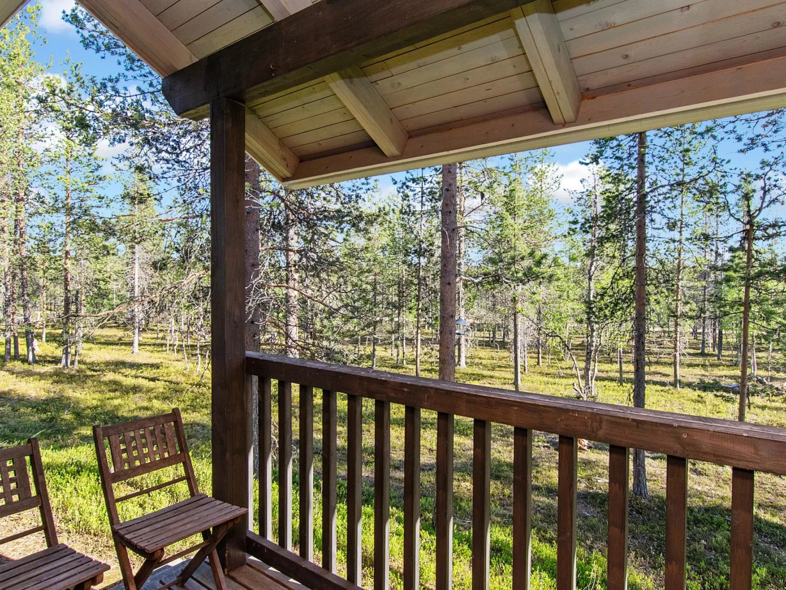 Kuksatie 7 a-Drinnen