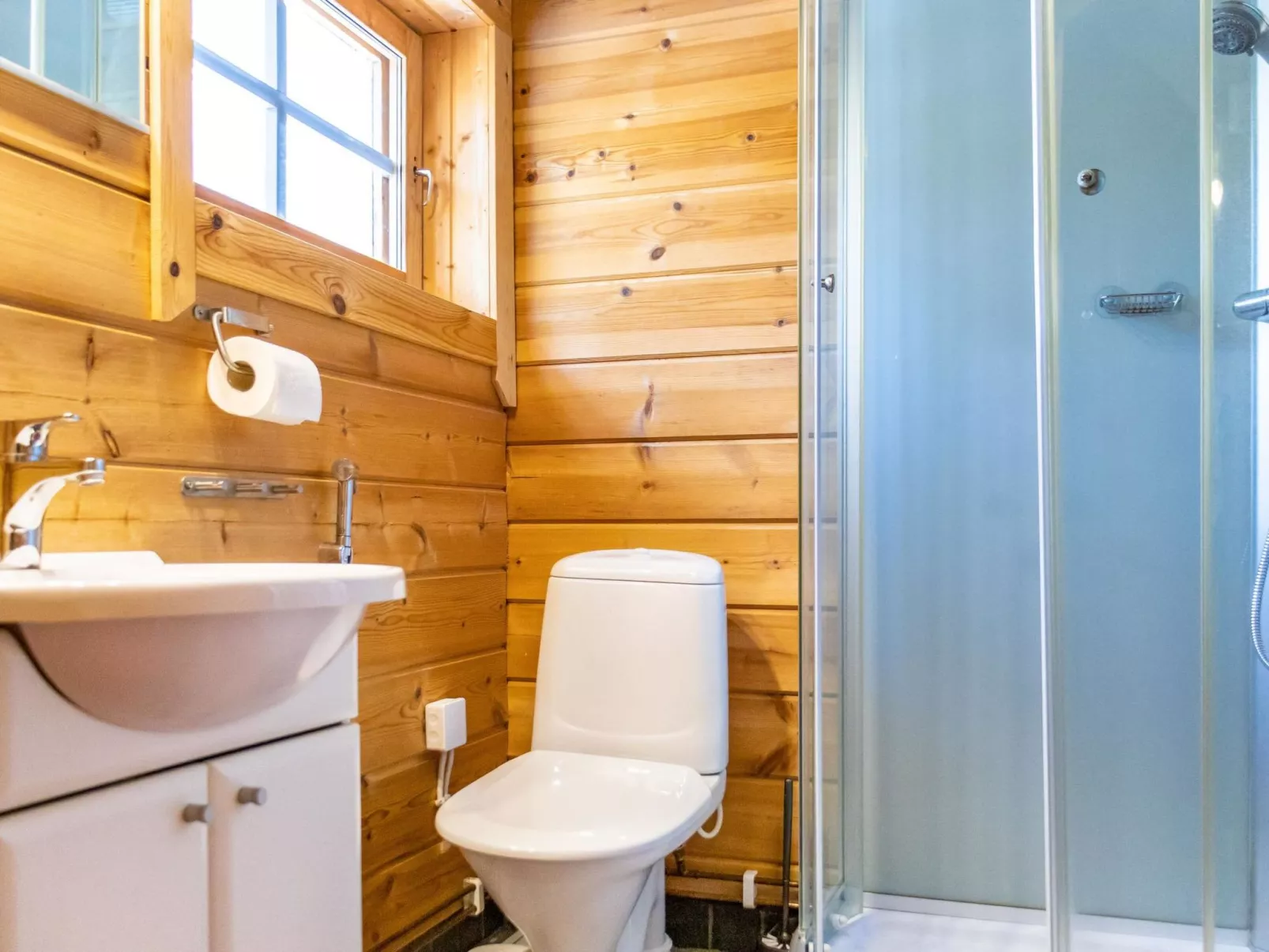 Pyhä pikkukarhu-Inside