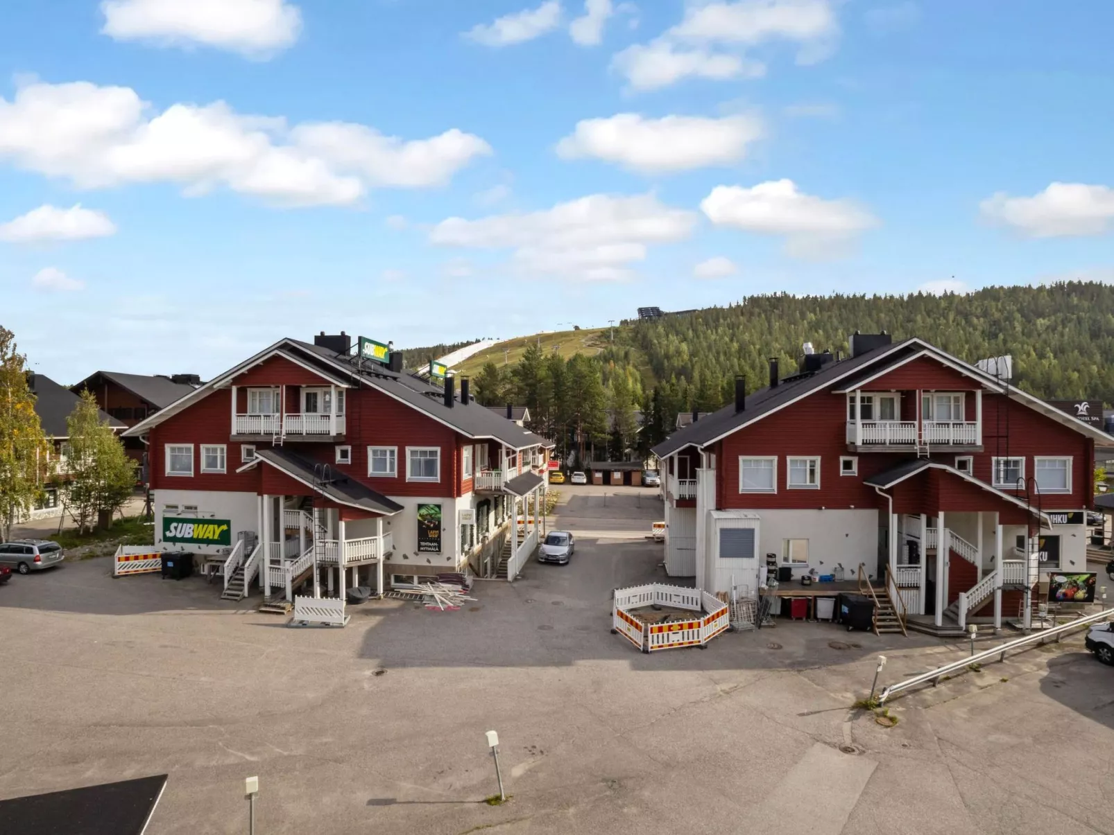 Leviraitti 4 a 4-Drinnen