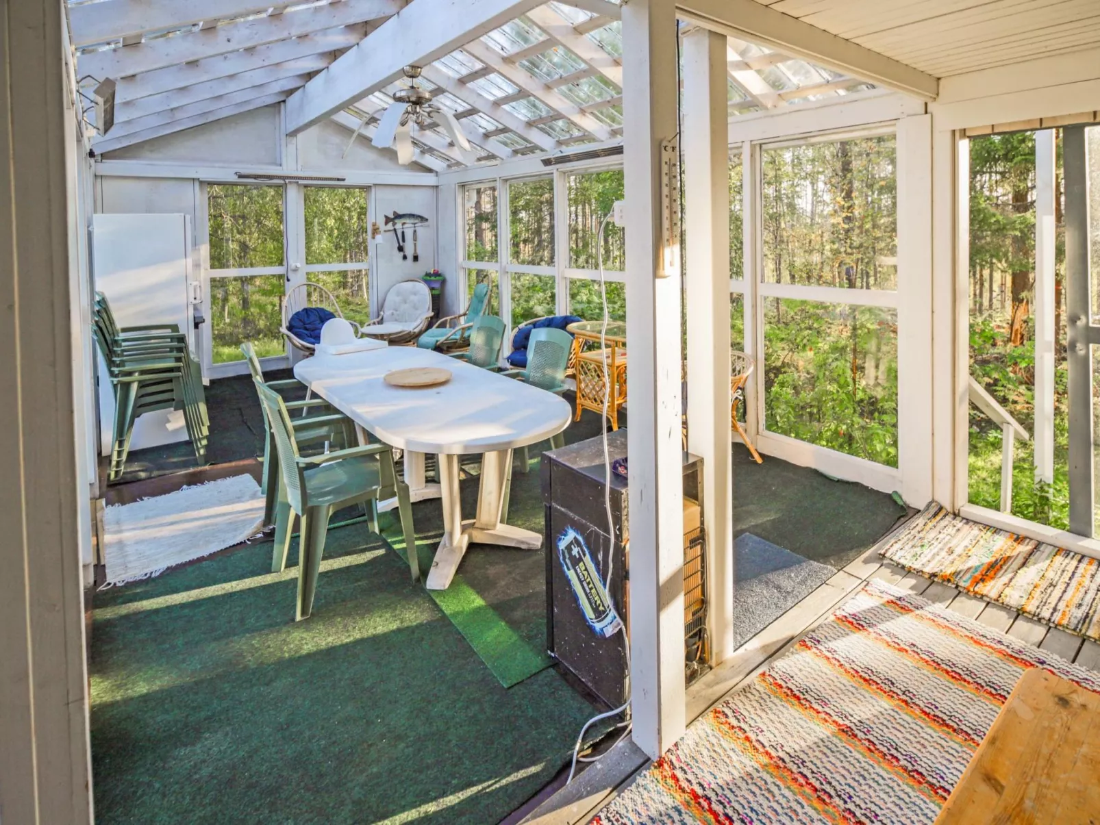 Lövgårdenin lohimaja-Inside