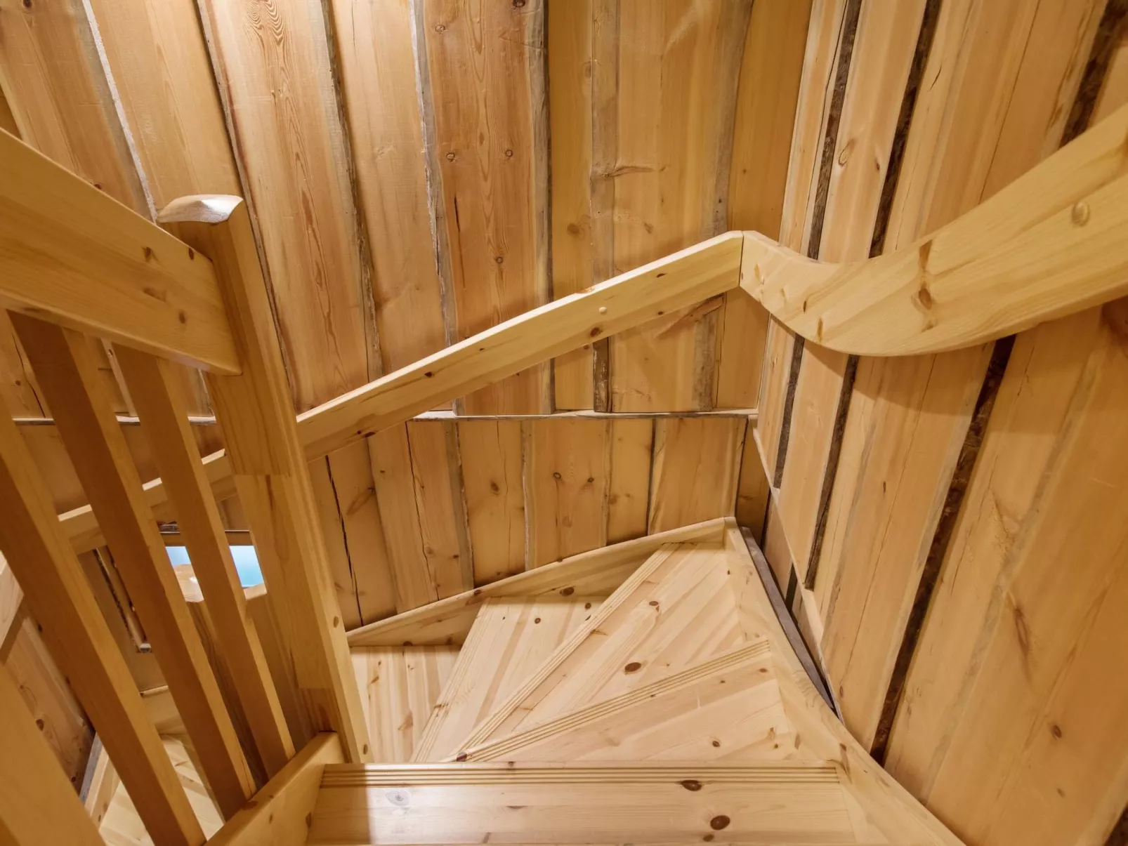 Luostakka iso-Inside