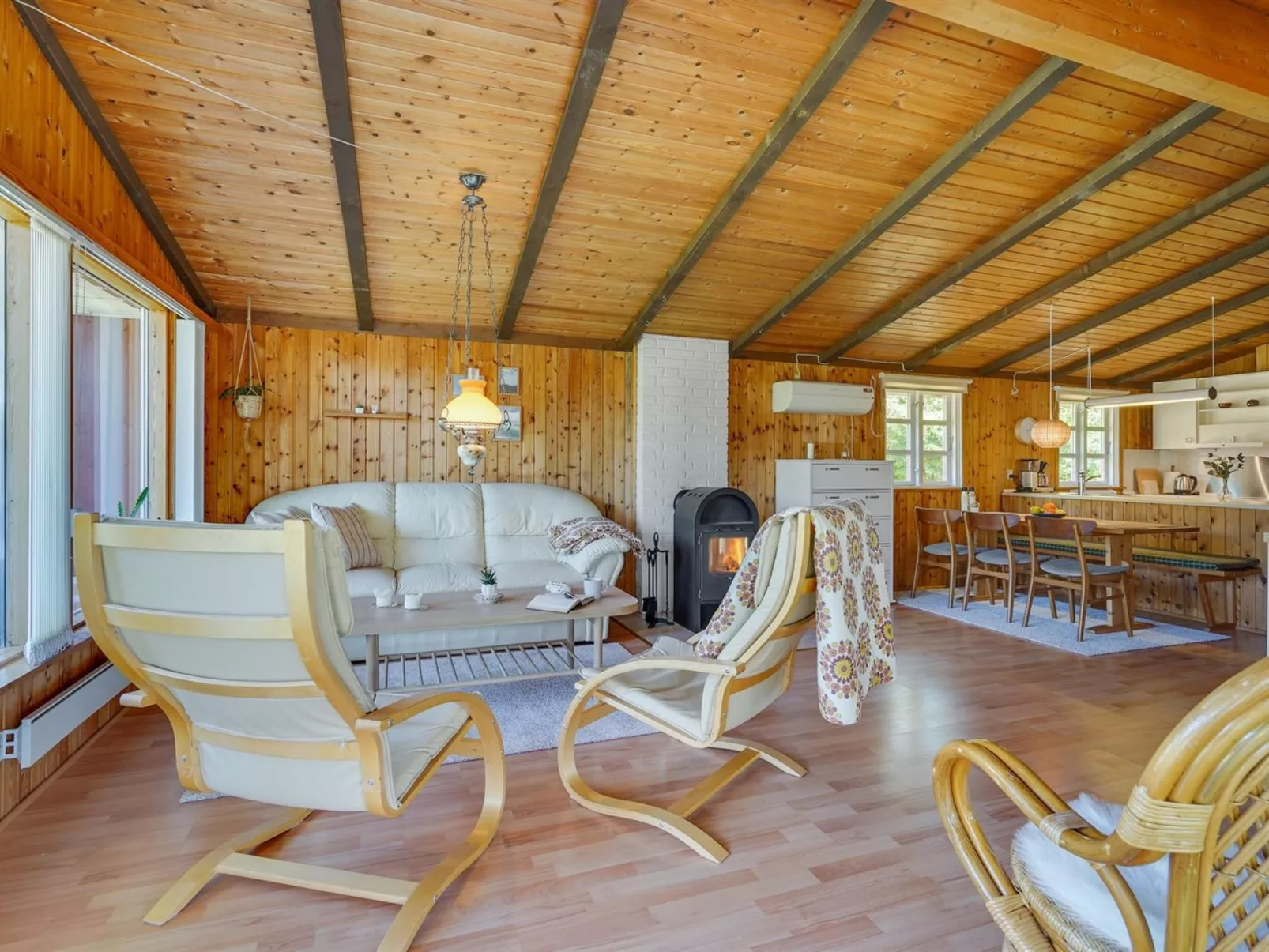 "Kaarle" - 400m to the fjord-Dedans