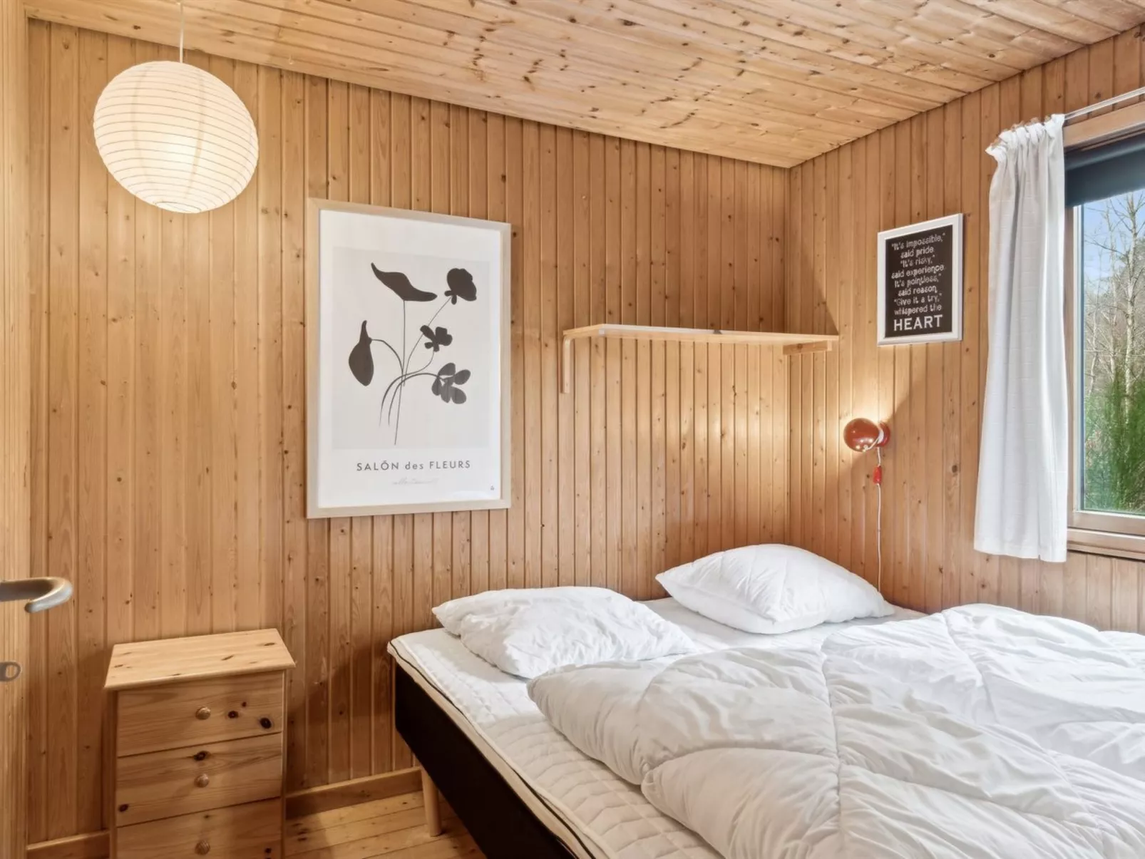 "Gunward" - 3km from the sea-Inside