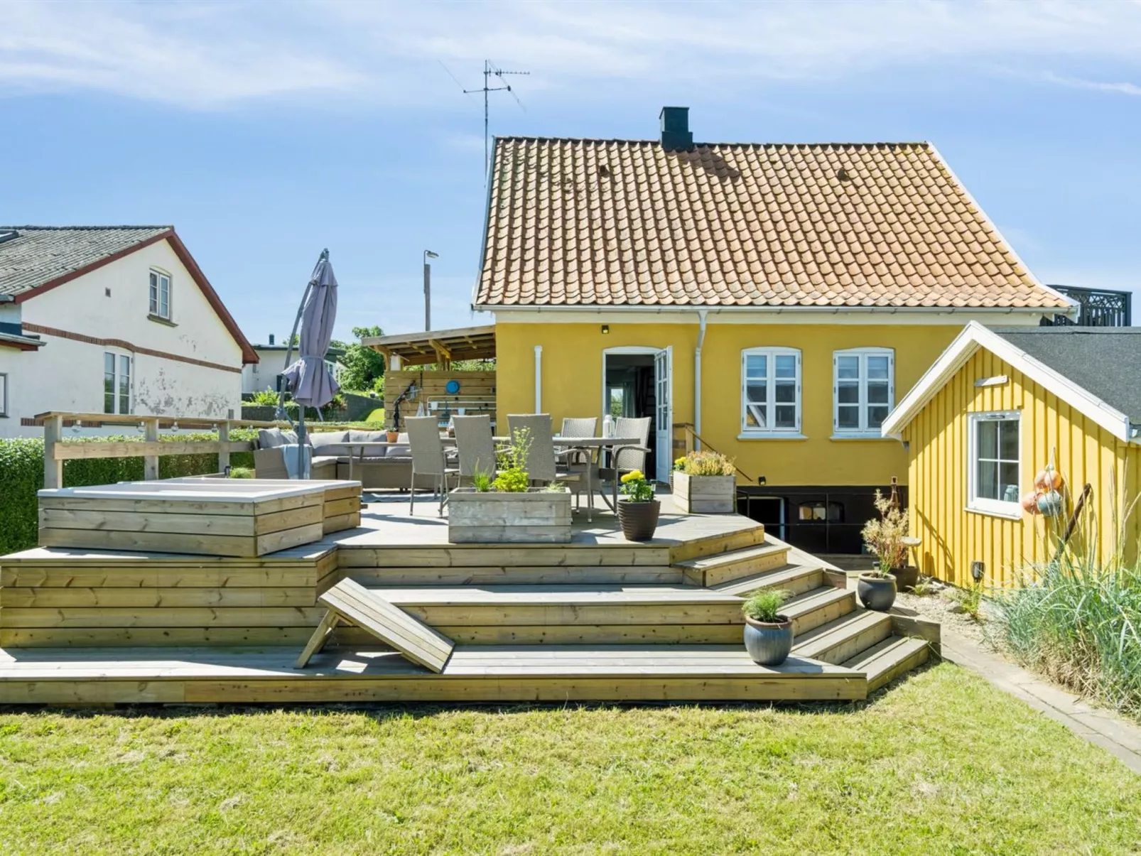 "Mari" - 150m from the sea-Outside