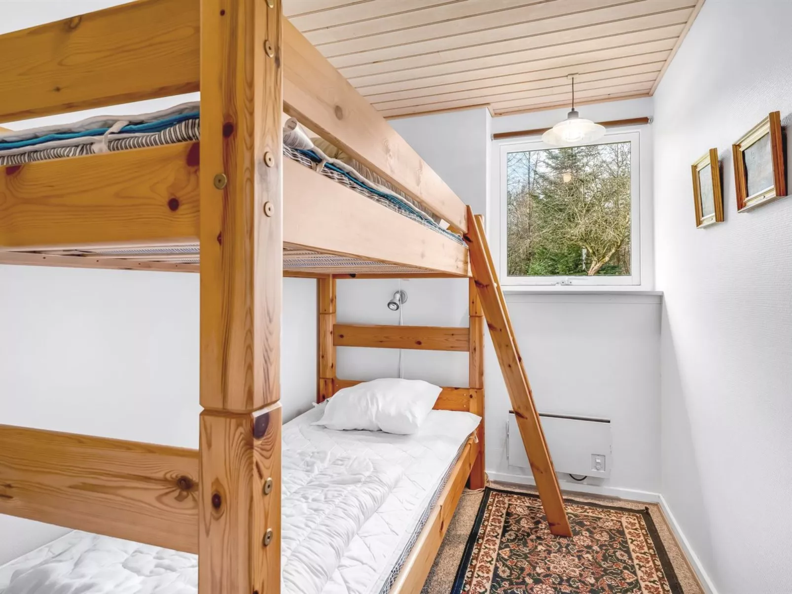 "Marika" - 400m to the fjord-Inside