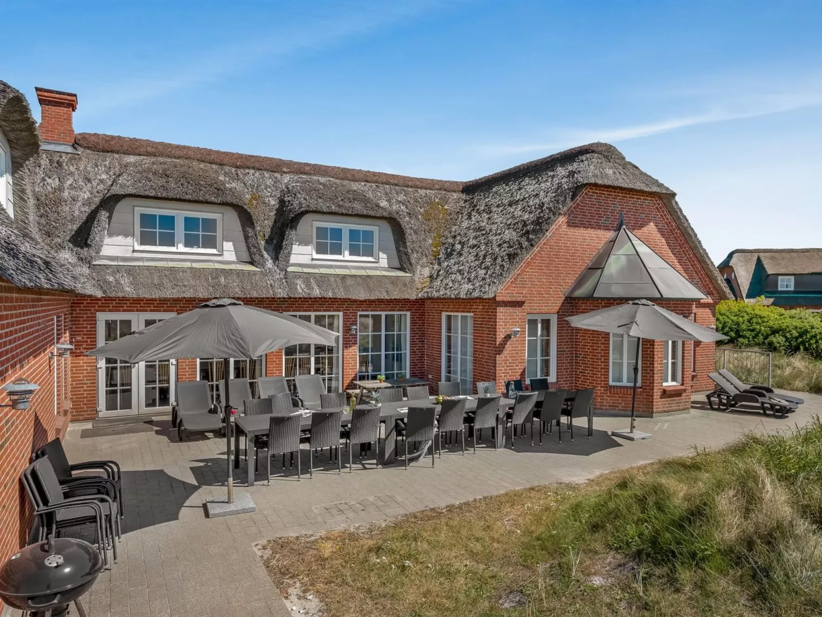 "Gytha" - 75m from the sea-Draußen