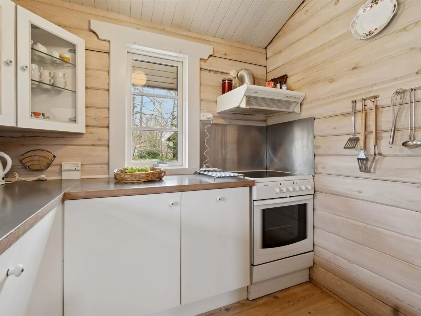 "Brynjolf" - 1km from the sea-Inside