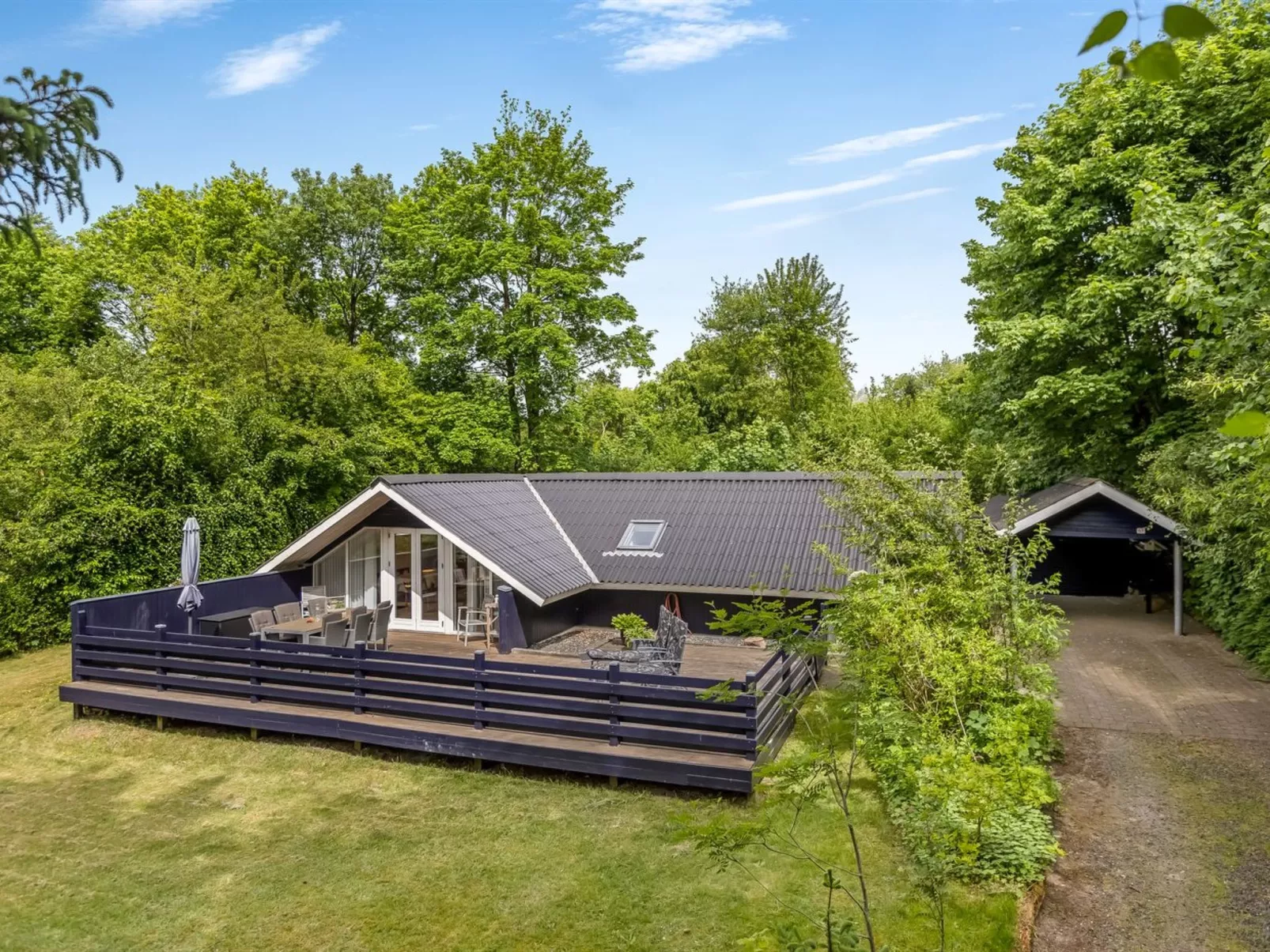 "Mila" - 30km from the sea-Draußen