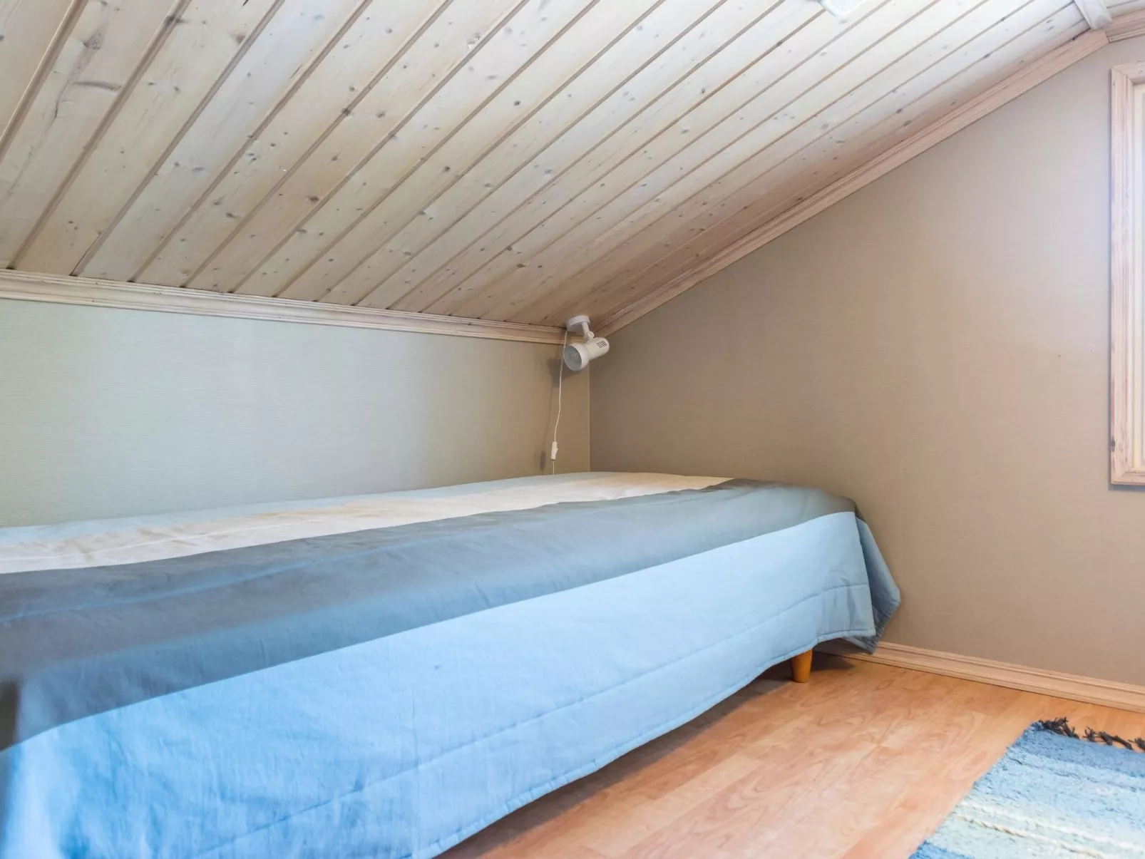 Rukan taikavuosseli 12 a-Dedans