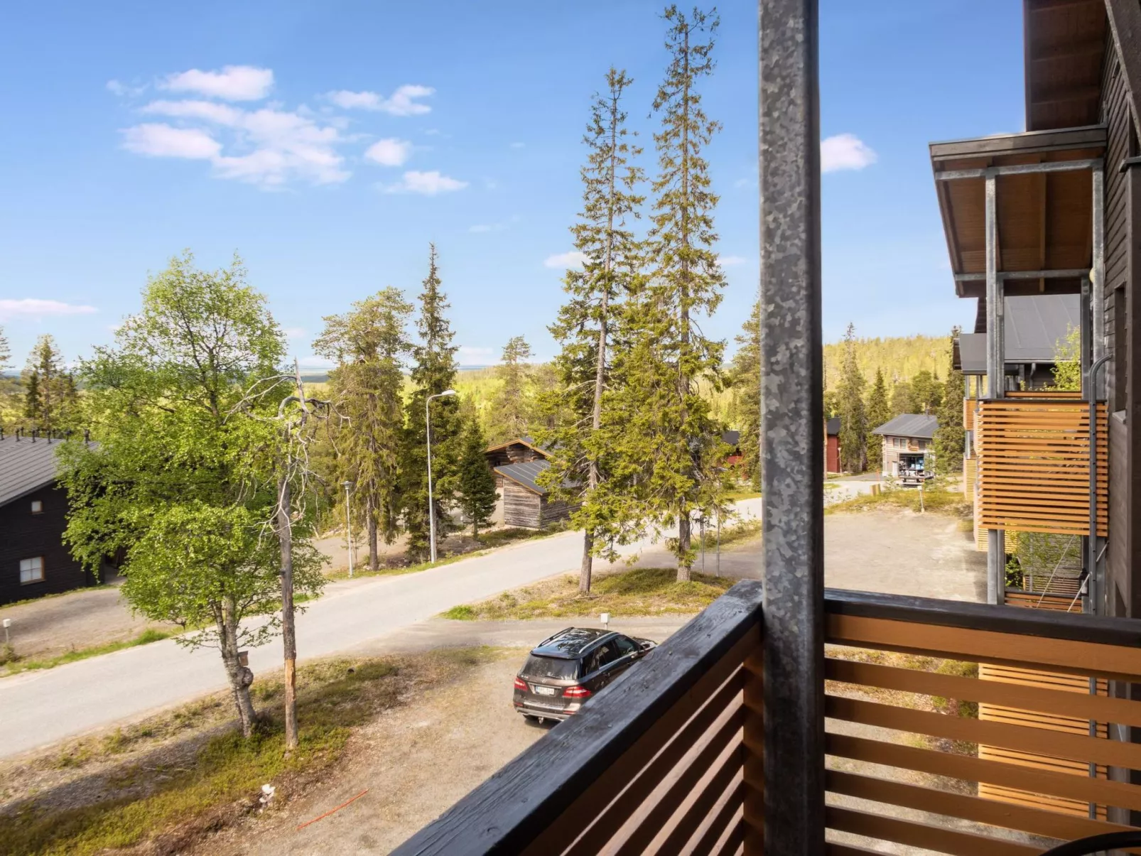 Karhunvartijan linna b16-Drinnen