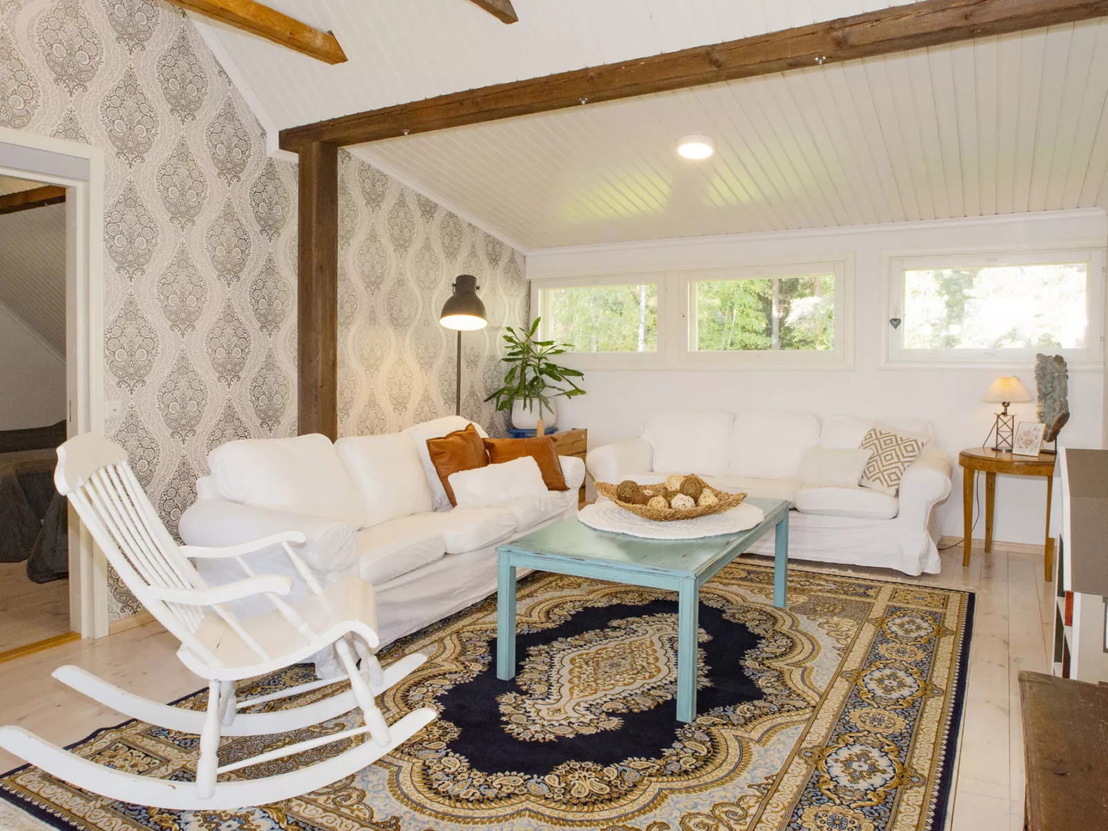 Päätalo, mökkilomat ja perhejuhlat-Dedans