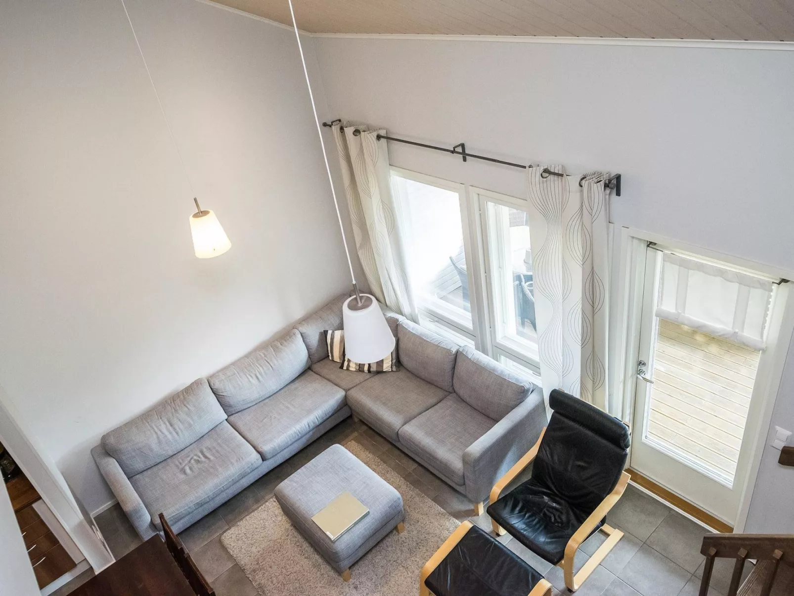 4 seasons b 2-Dedans