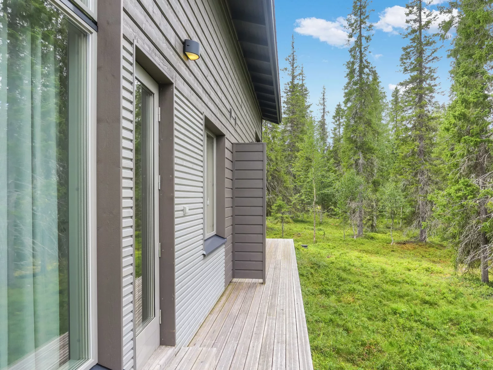 Villa vuosseli a 1-Inside