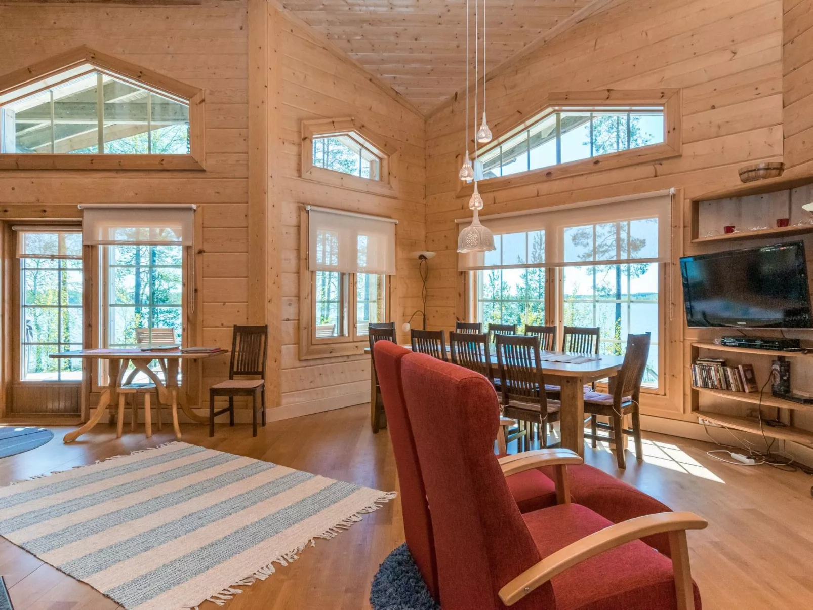 Villa pyöriäinen-Dedans