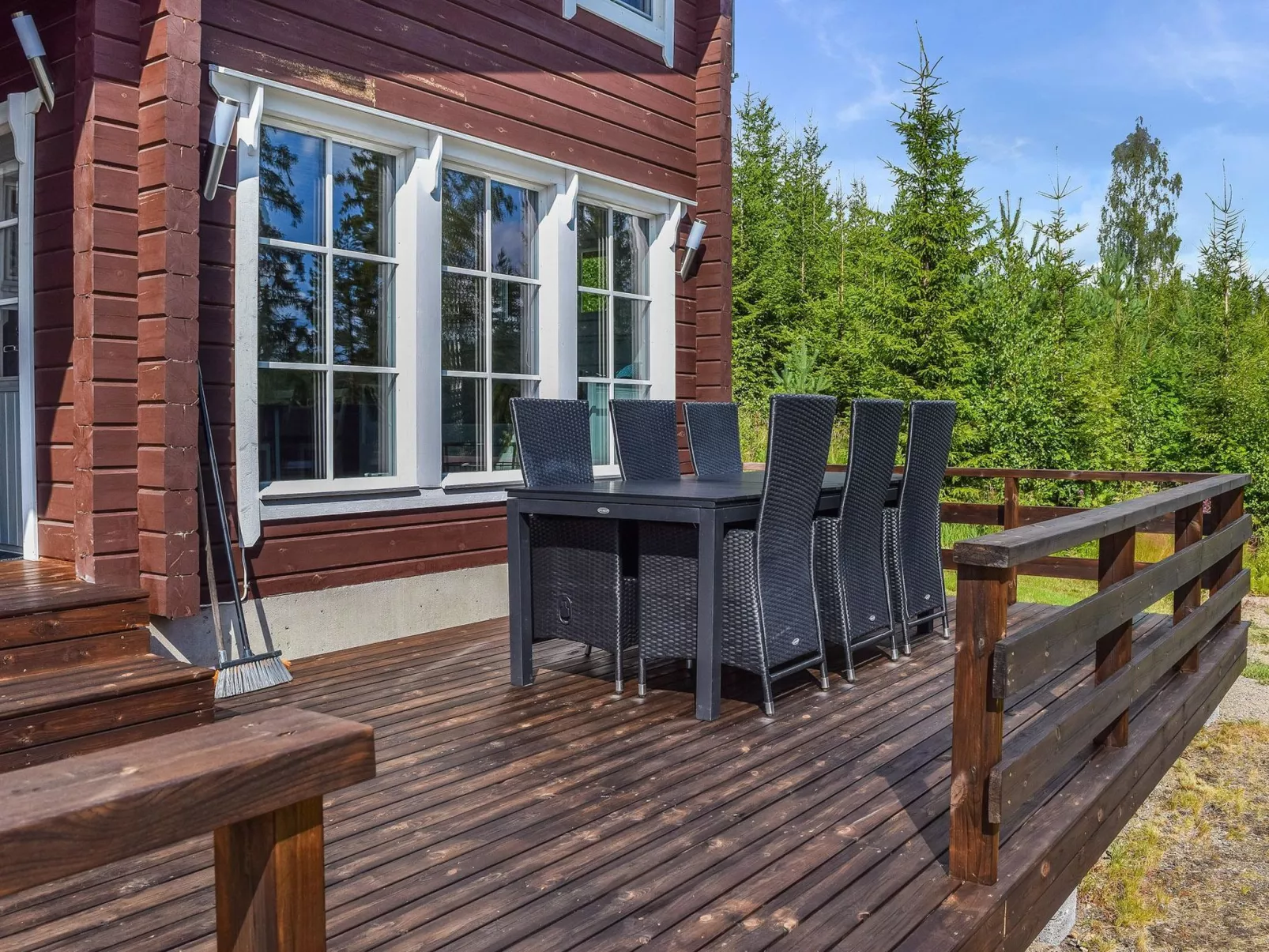 Lekojärven herra-Dedans