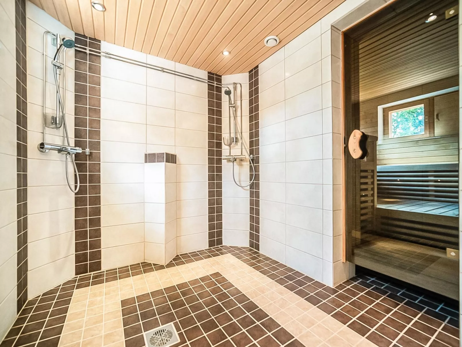 Rukanlumo-kelo-Dedans