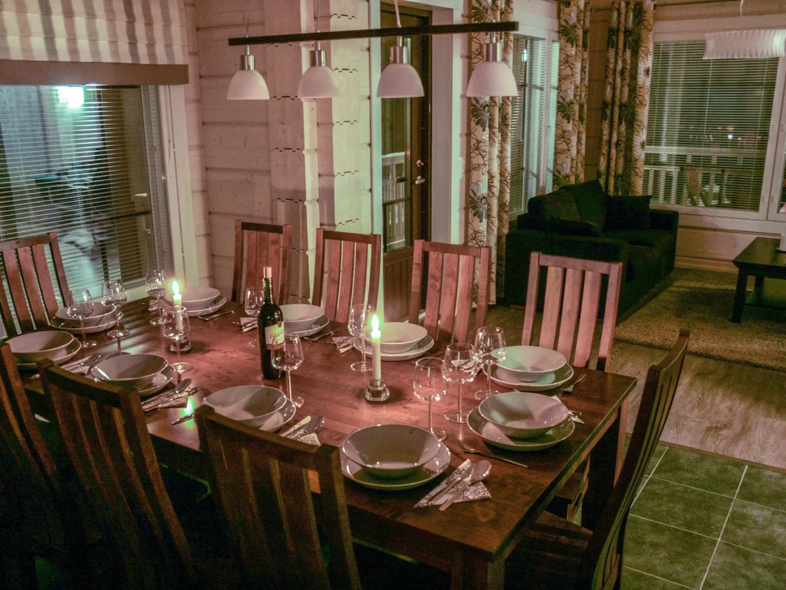 Villa puronotko-Dedans