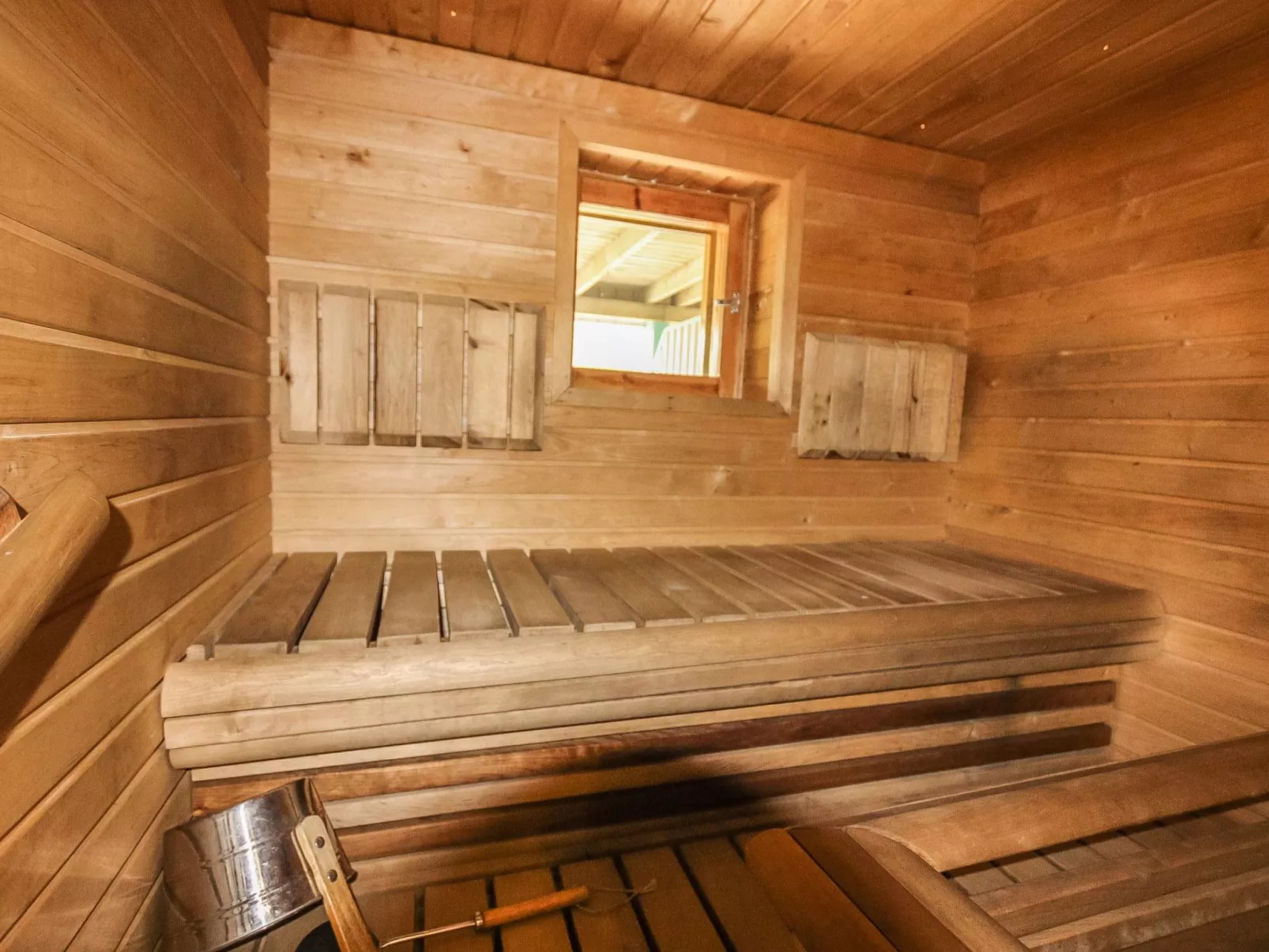 Erätuli 2 paritalo-Dedans