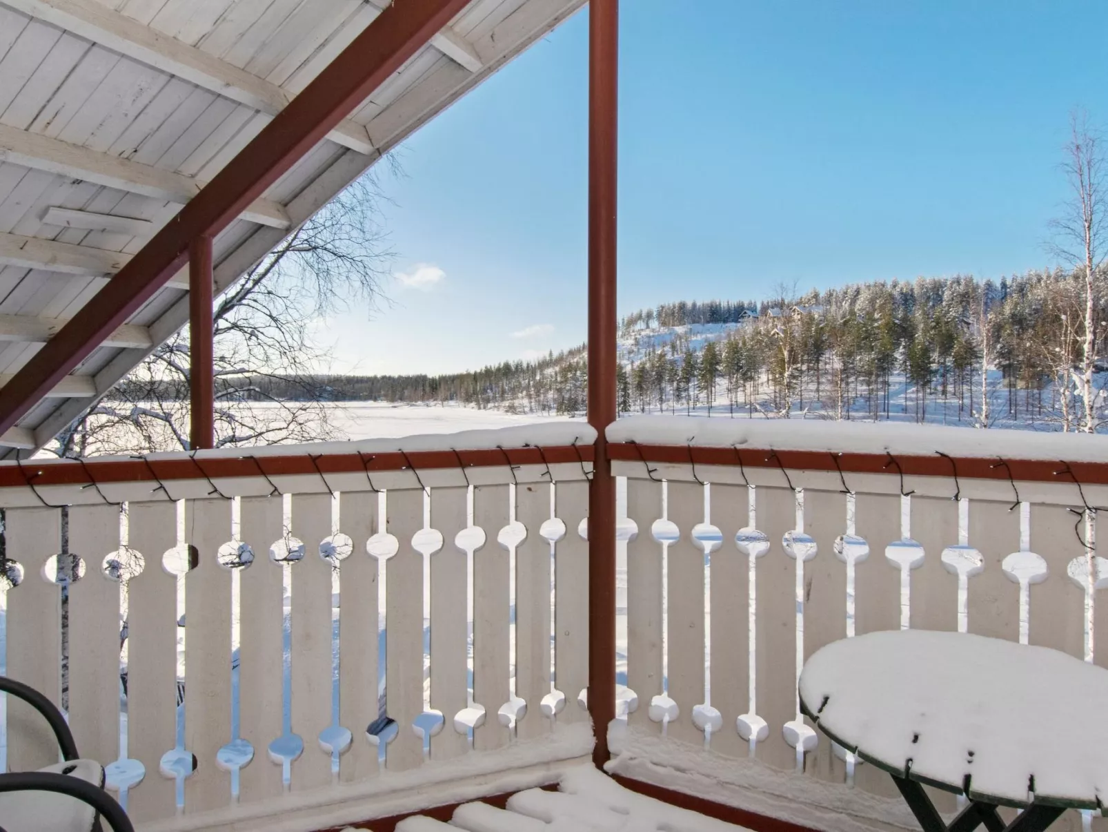 Hallantytär b3 paritalo-Inside