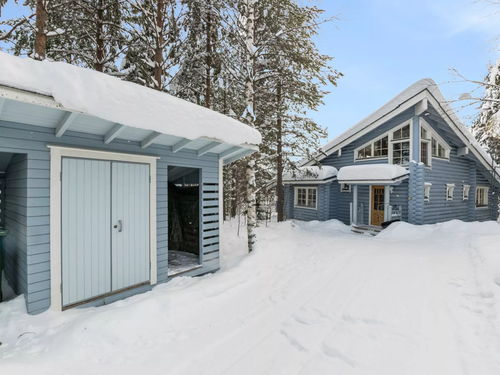 Aurinkoinen hirsimökki-Dedans