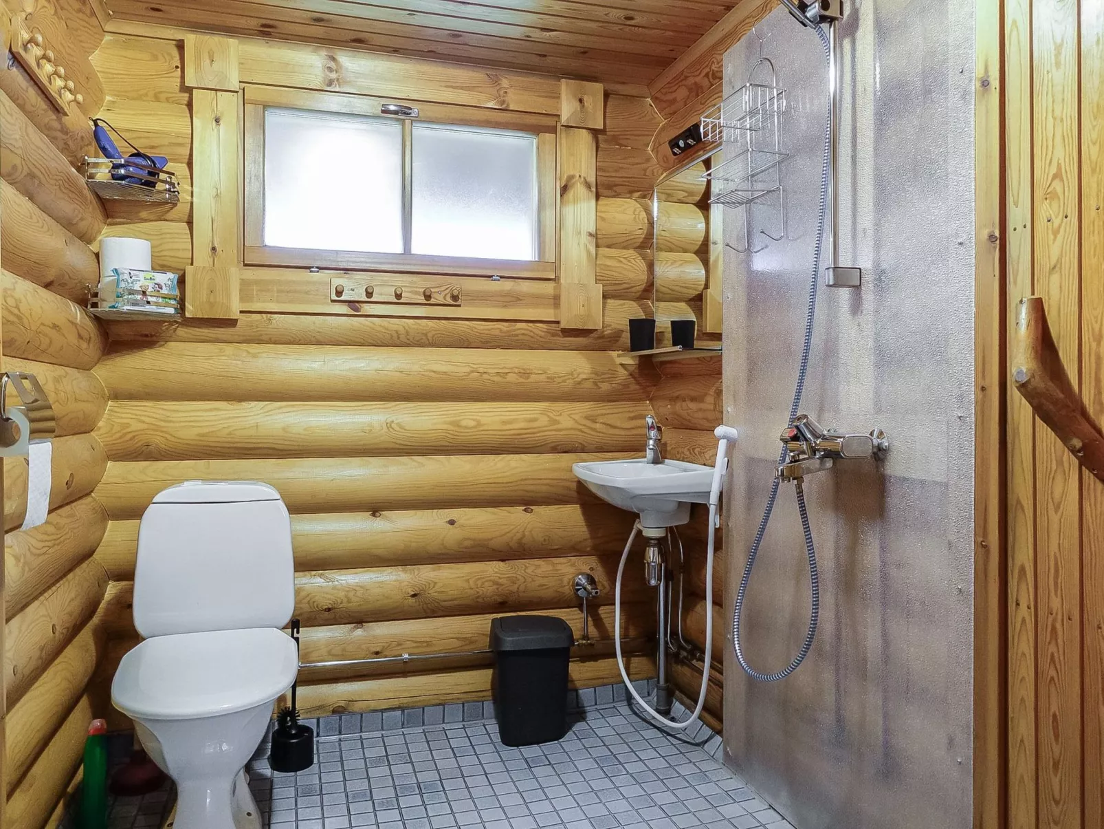 Lomaväinö 13-Dedans