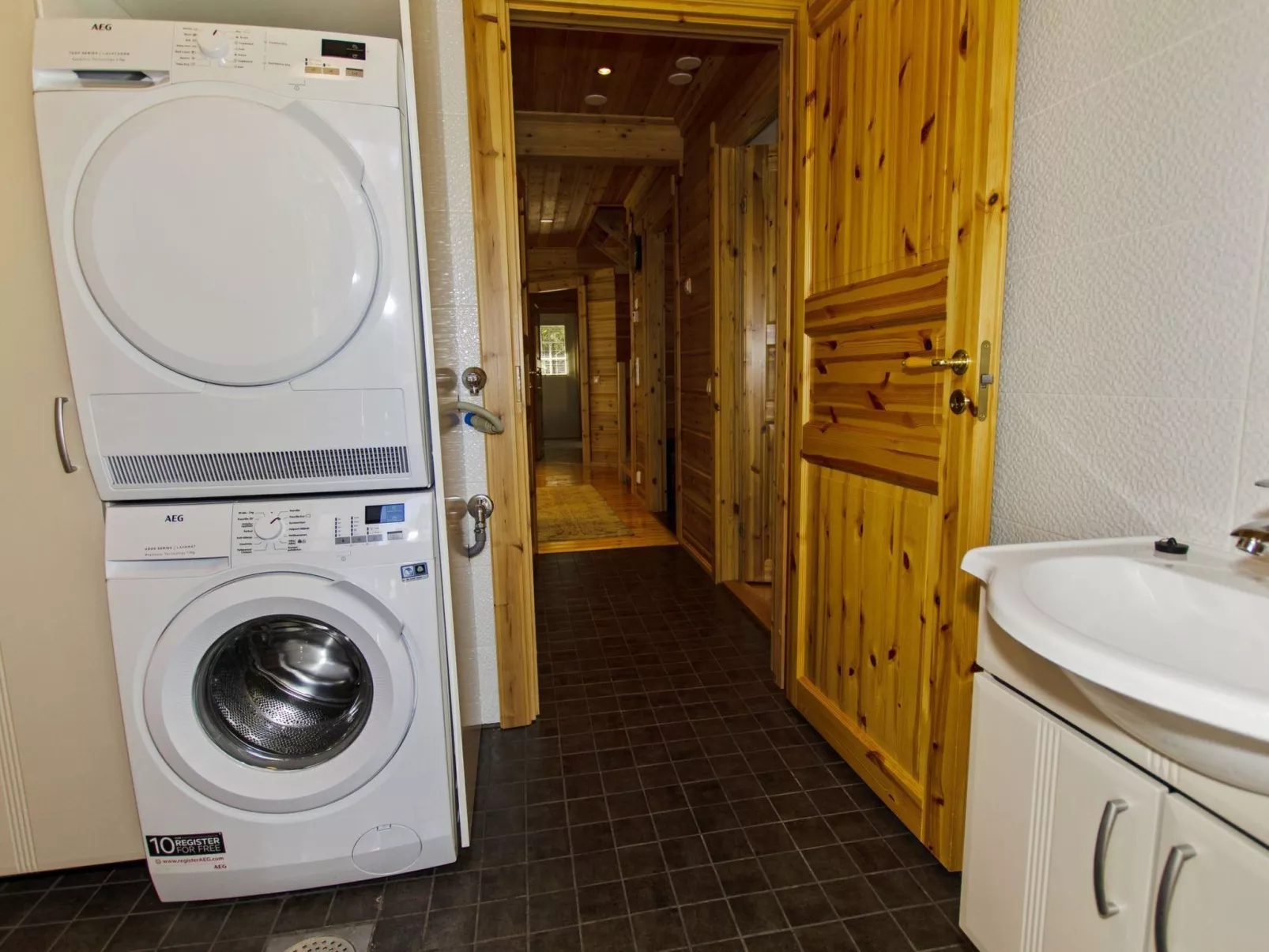 Villa eläntätila-Dedans