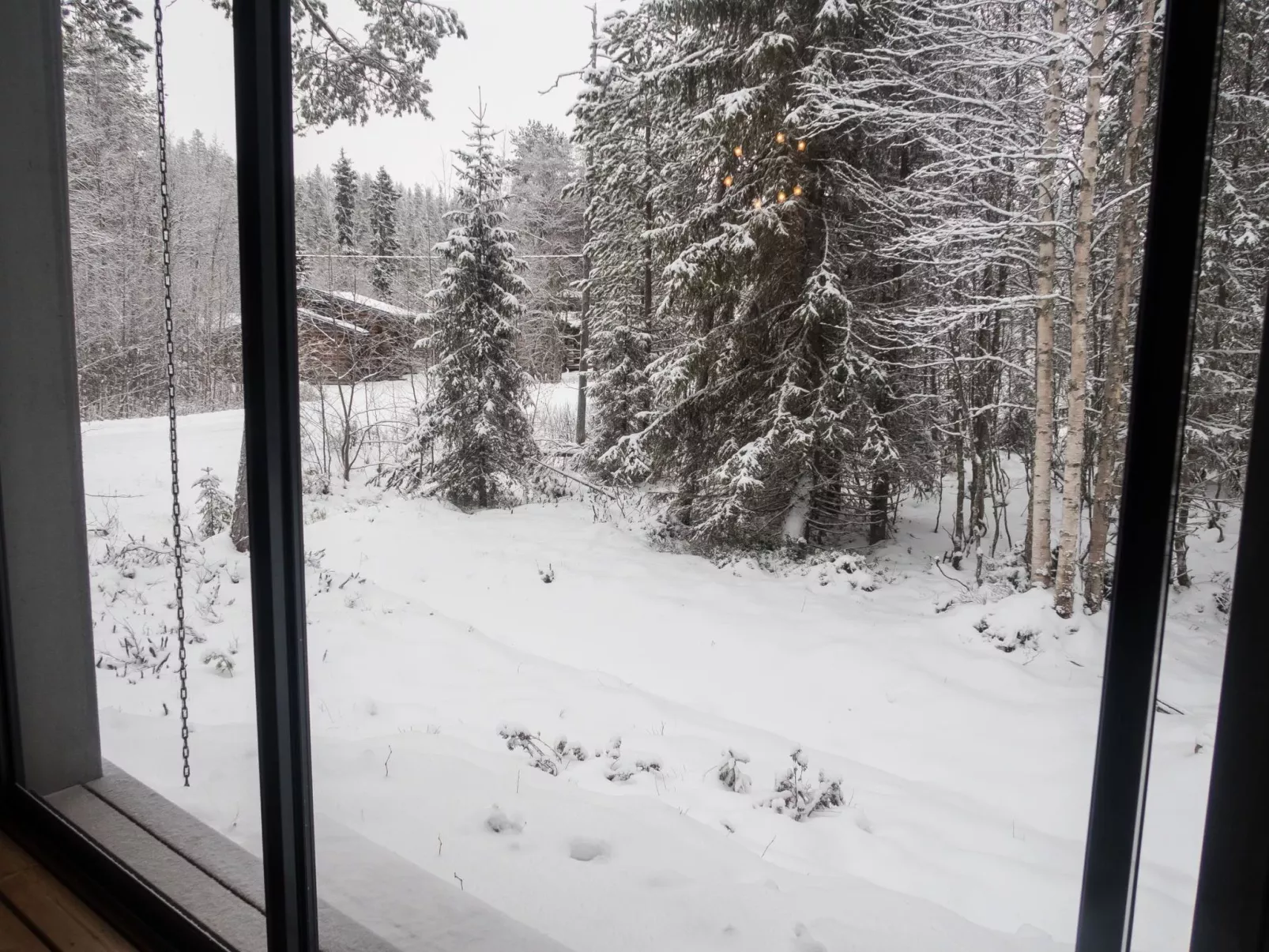 Rukan salmenhovi-Dedans