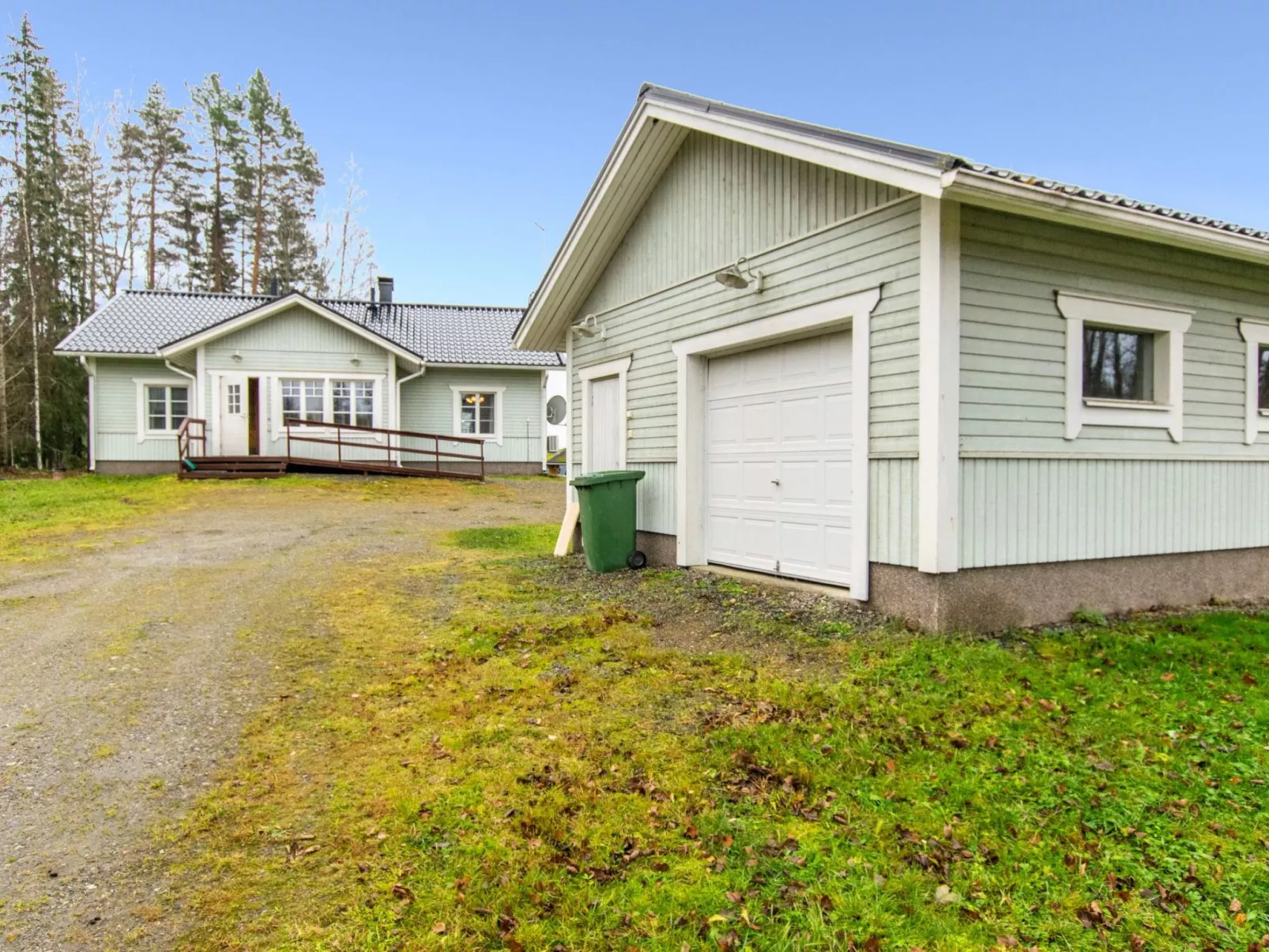 Villa ruutana-Dedans